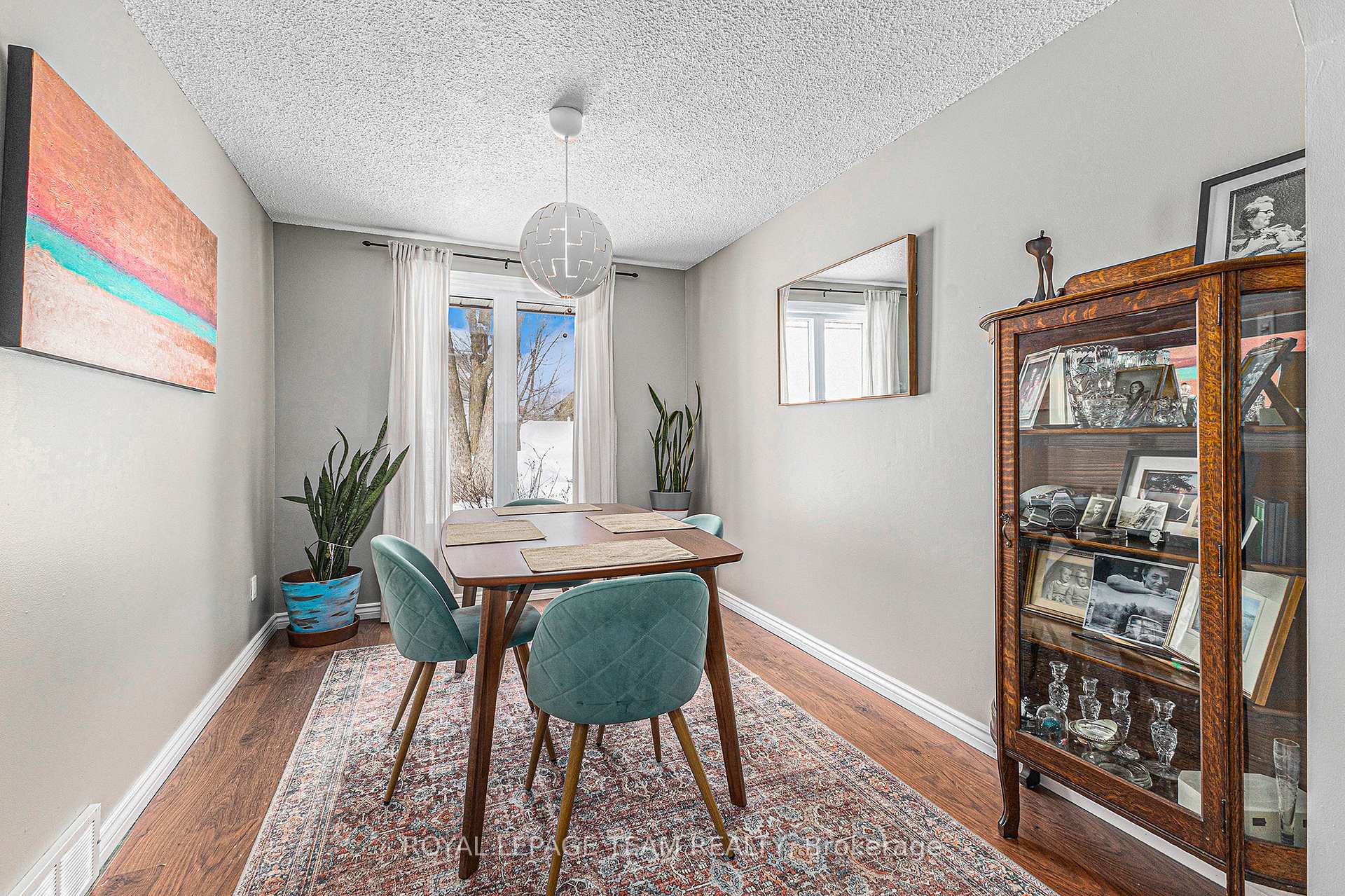 Photo 10 of 22 Ormsby Drive, Ottawa, Richmond — HOMEH