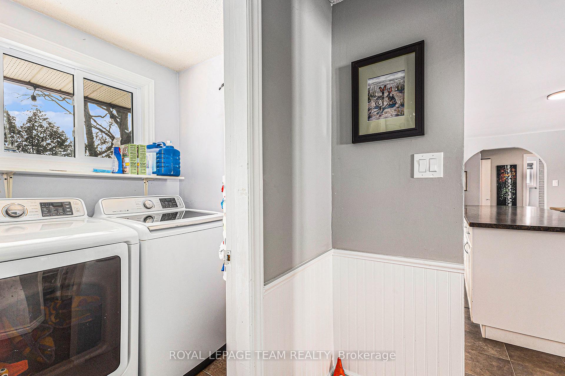 Photo 15 of 22 Ormsby Drive, Ottawa, Richmond — HOMEH