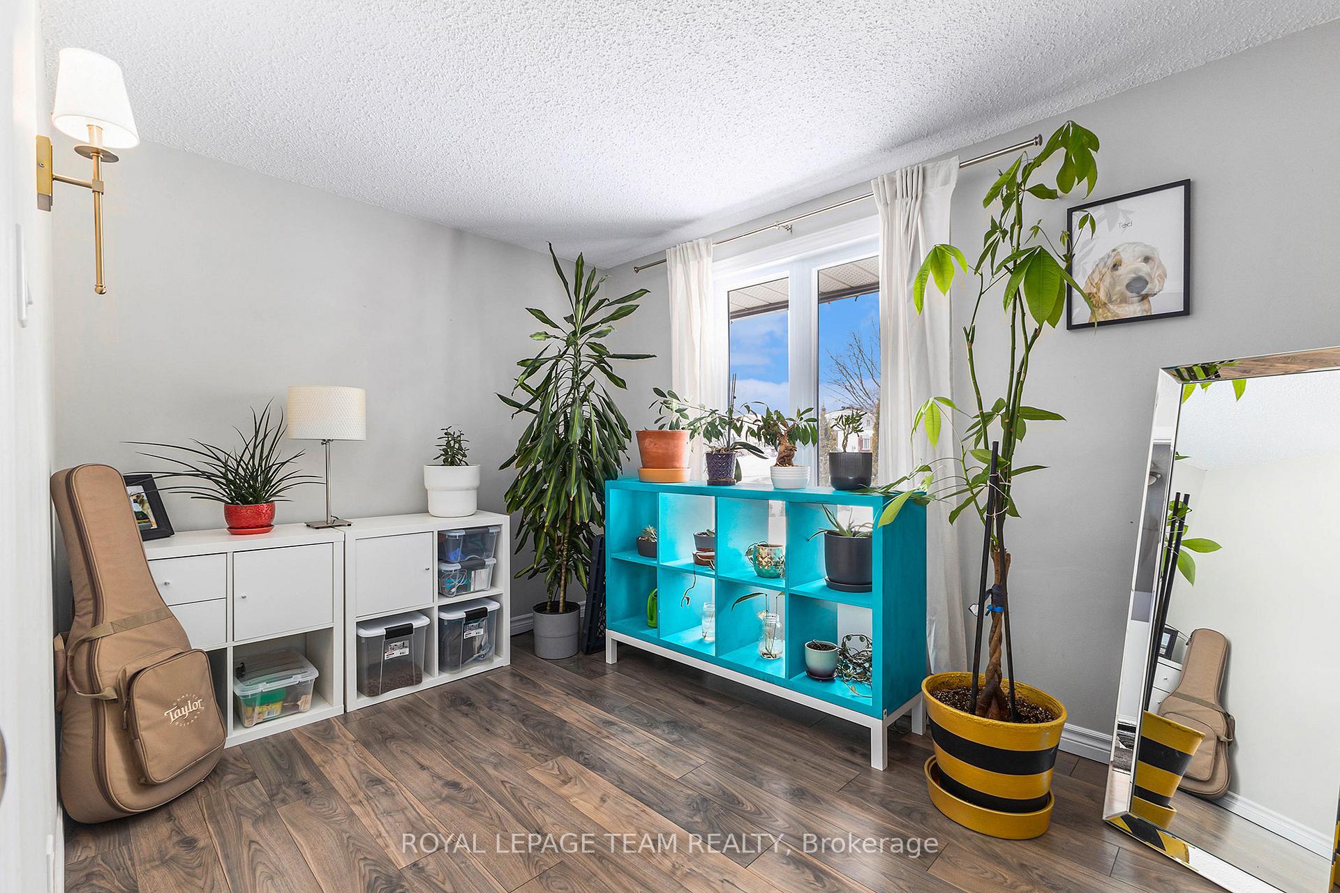 Photo 25 of 22 Ormsby Drive, Ottawa, Richmond — HOMEH