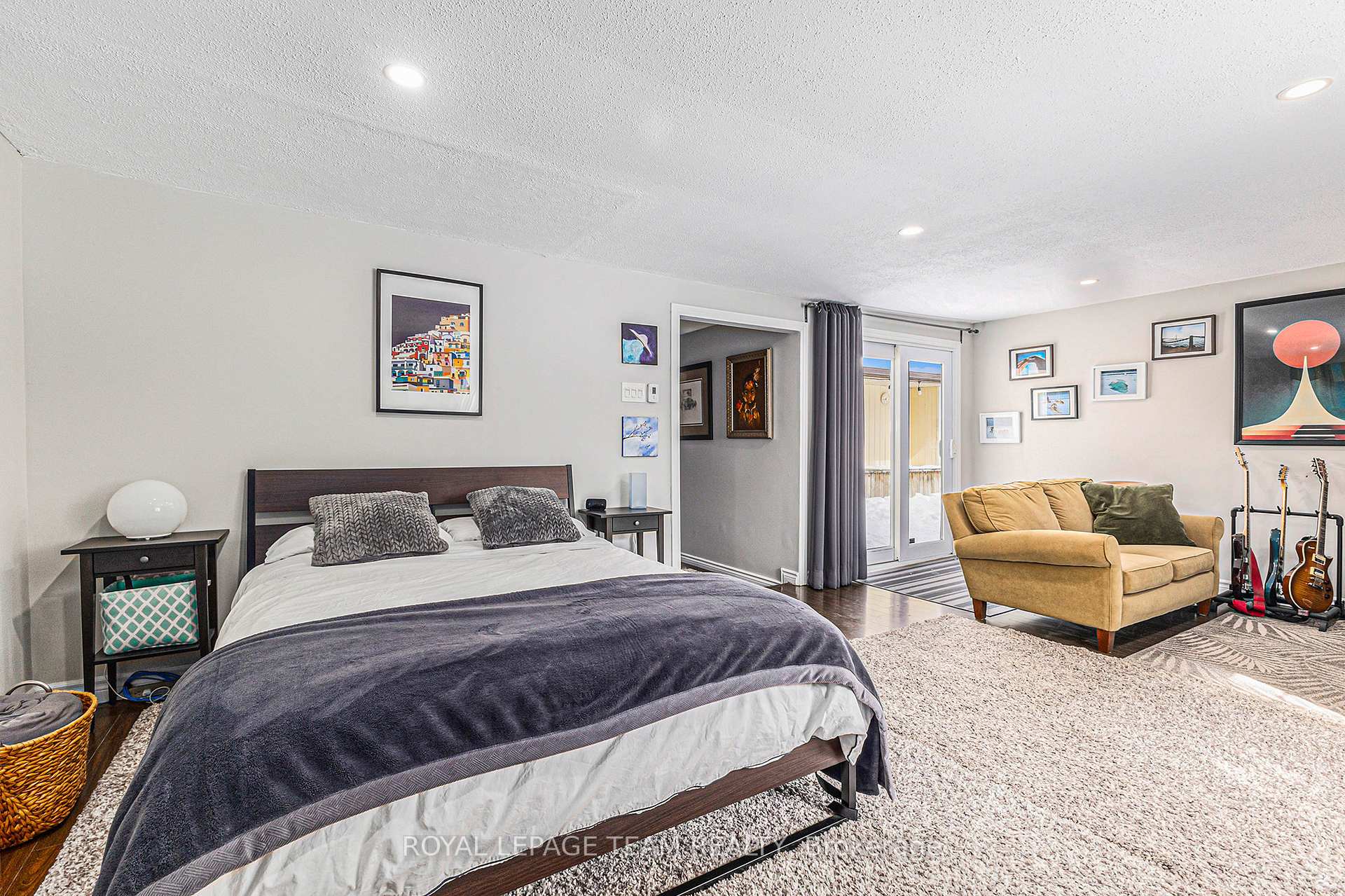 Photo 8 of 22 Ormsby Drive, Ottawa, Richmond — HOMEH