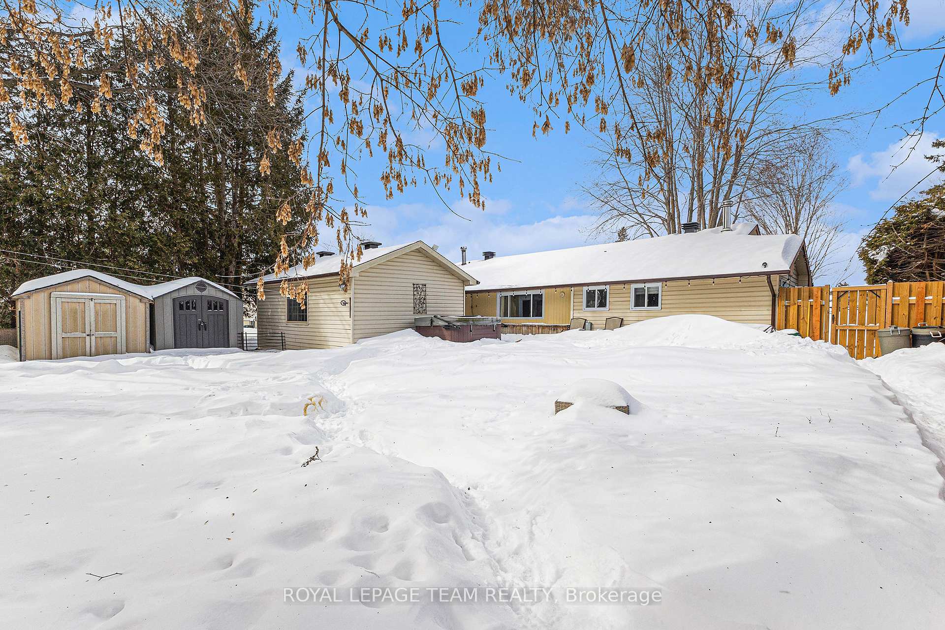 Photo 19 of 22 Ormsby Drive, Ottawa, Richmond — HOMEH