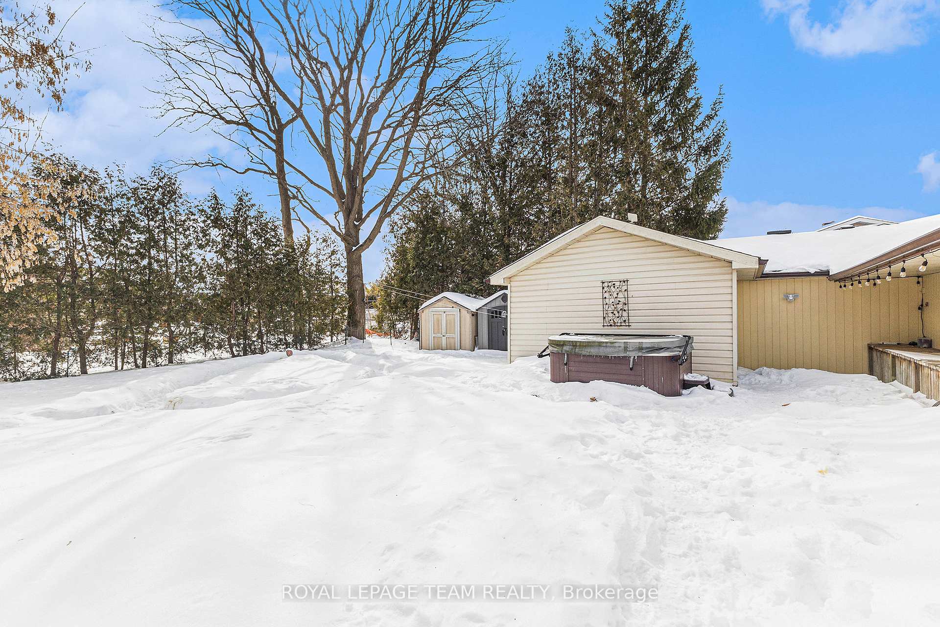 Photo 24 of 22 Ormsby Drive, Ottawa, Richmond — HOMEH