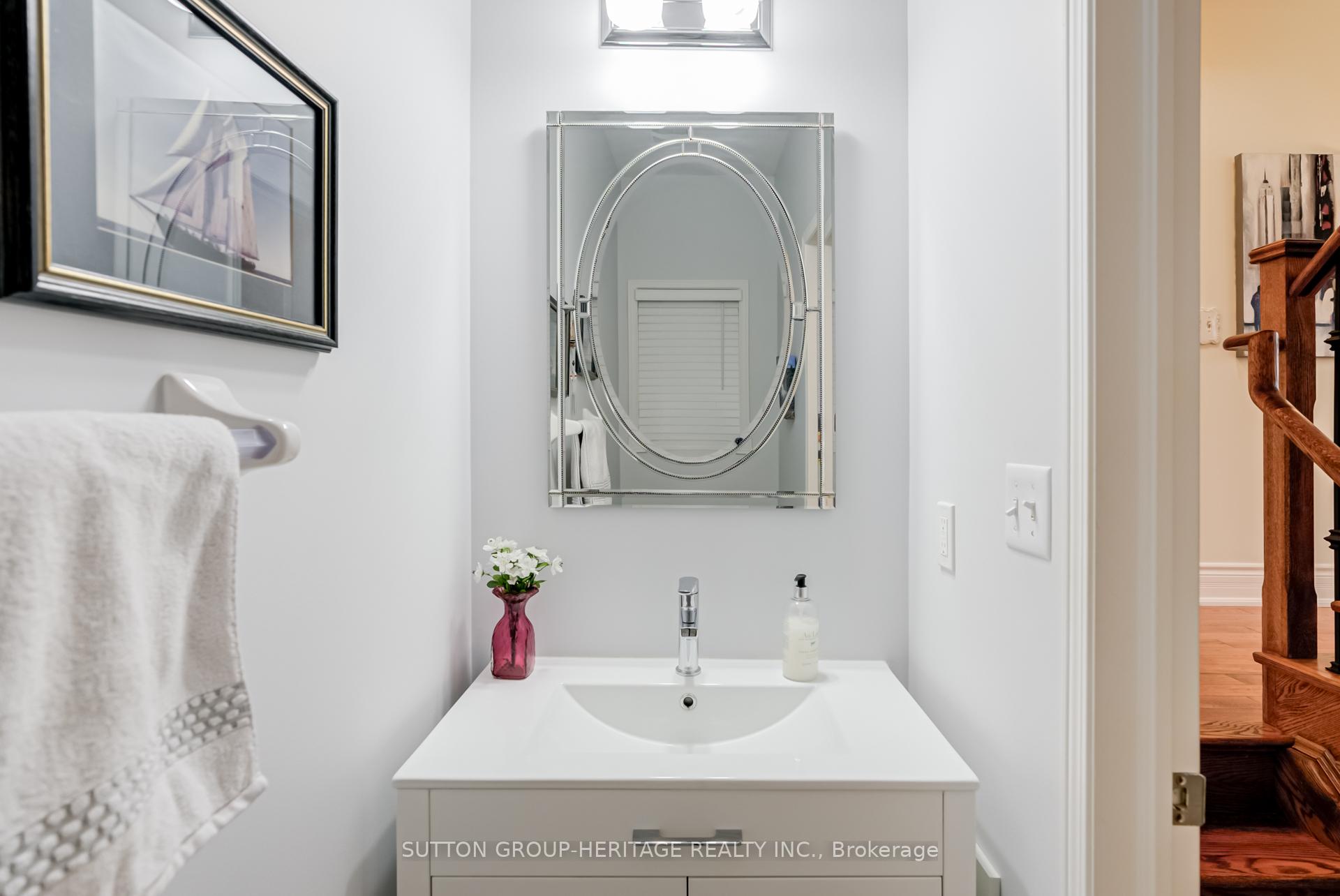 Photo 8 of 162 Ice Palace Crescent E, Oshawa, Windfields — HOMEH