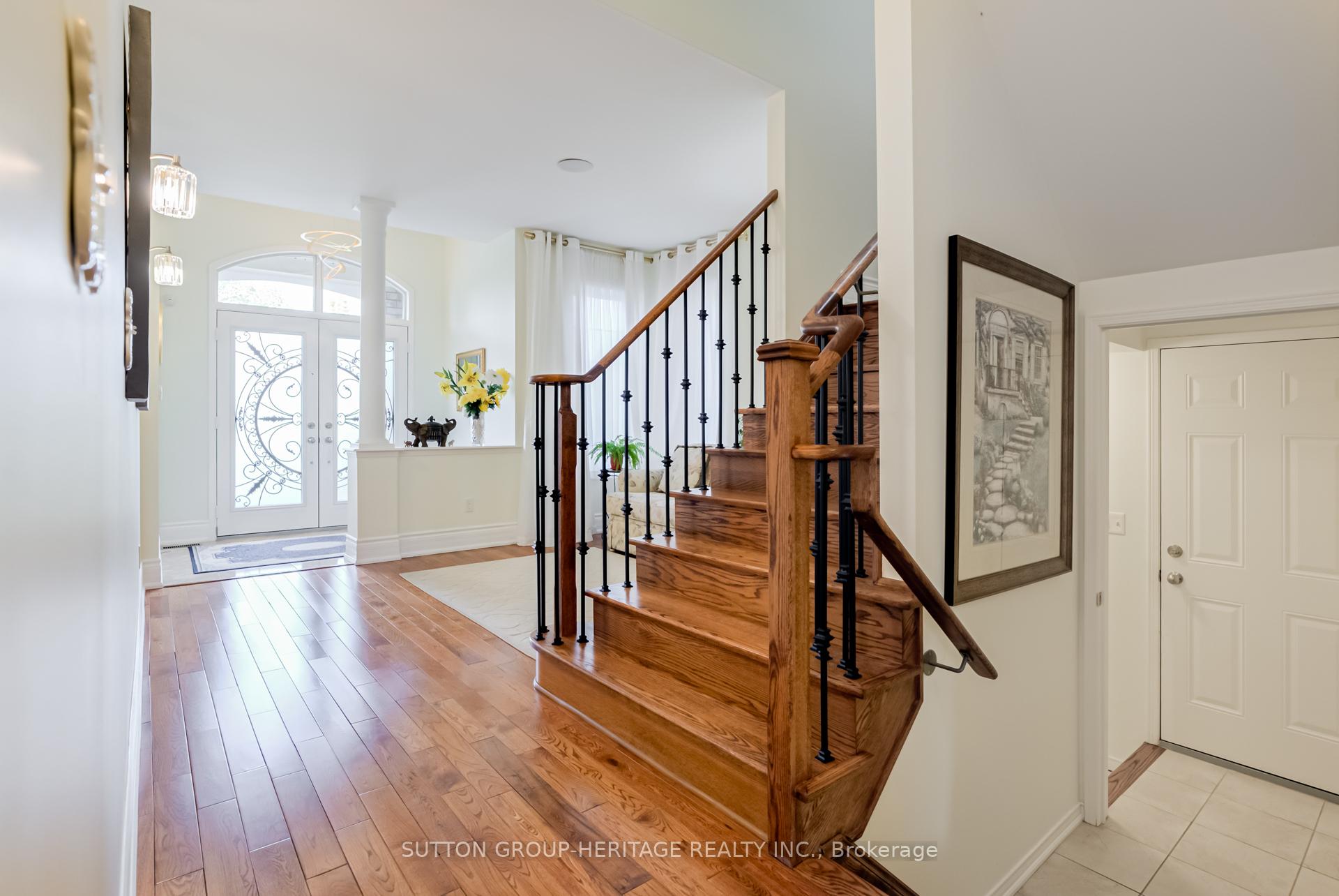 Photo 11 of 162 Ice Palace Crescent E, Oshawa, Windfields — HOMEH