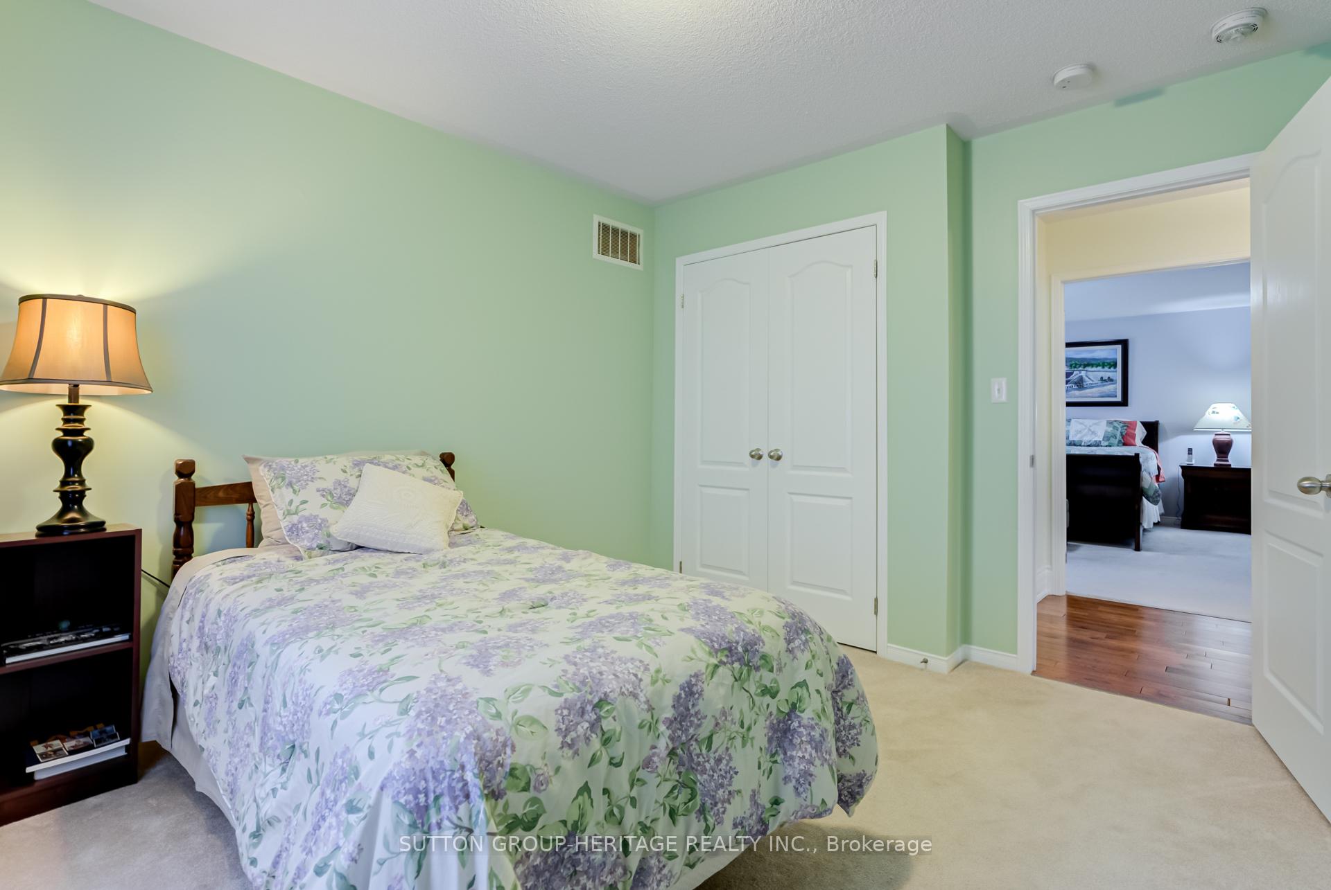 Photo 29 of 162 Ice Palace Crescent E, Oshawa, Windfields — HOMEH