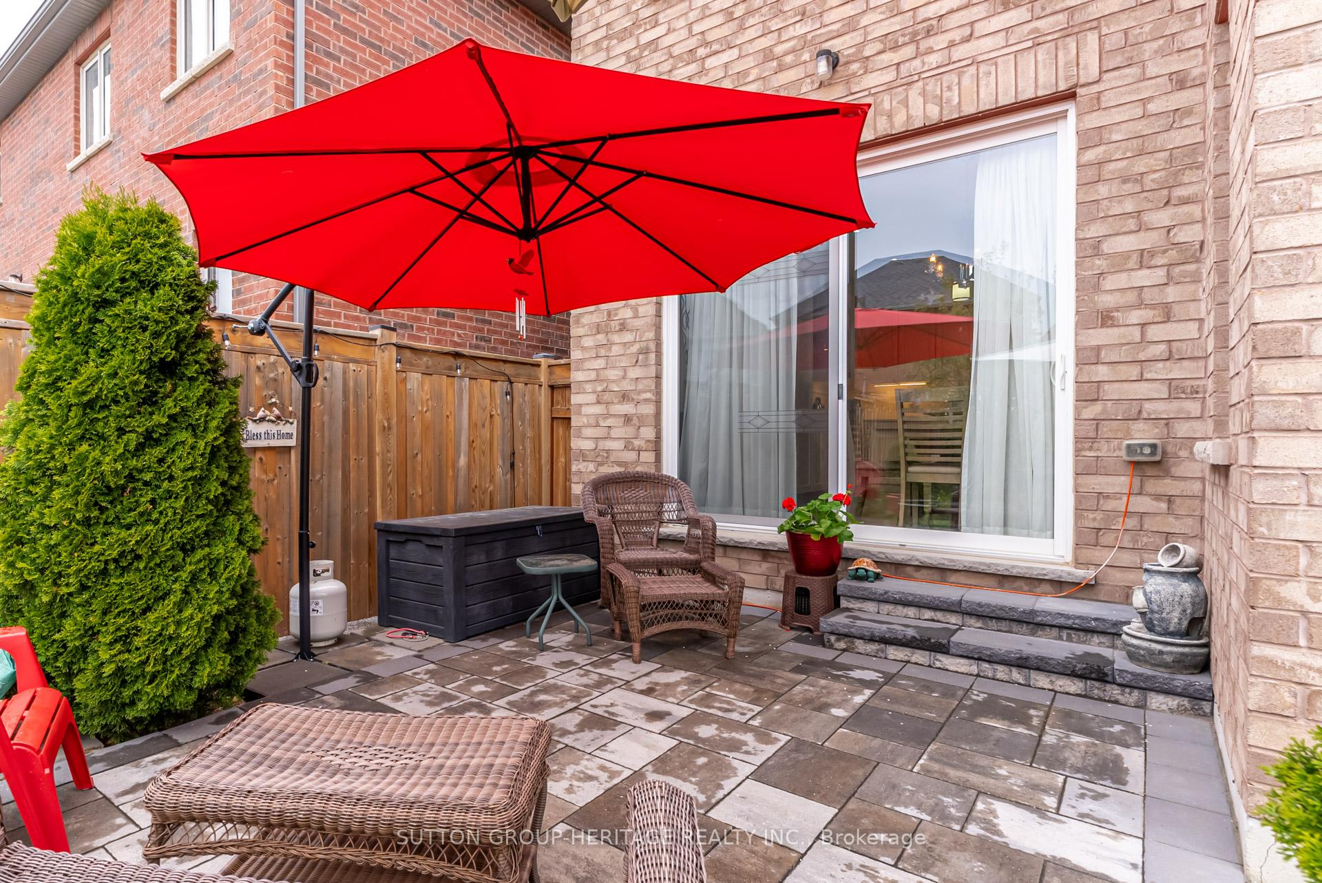 Photo 37 of 162 Ice Palace Crescent E, Oshawa, Windfields — HOMEH