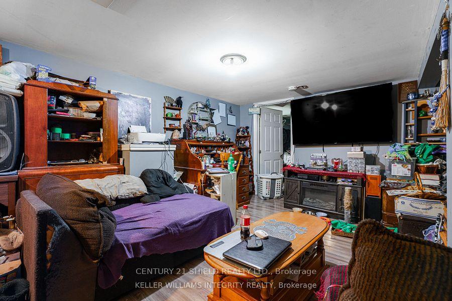 Photo 14 of 1204-1206 Caswell Crescent, Cornwall — HOMEH