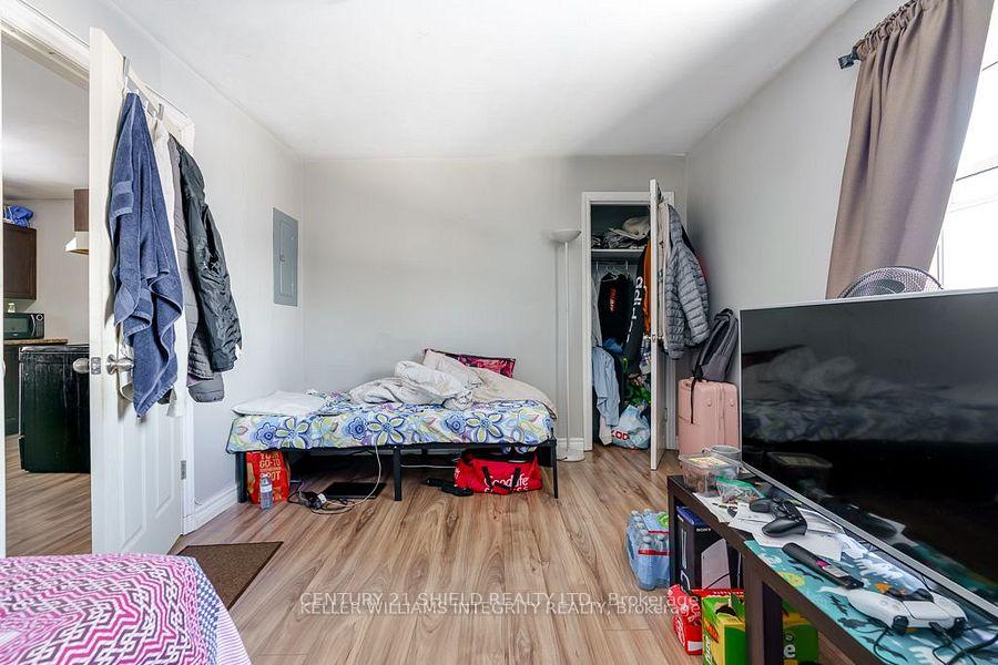 Photo 13 of 1204-1206 Caswell Crescent, Cornwall — HOMEH