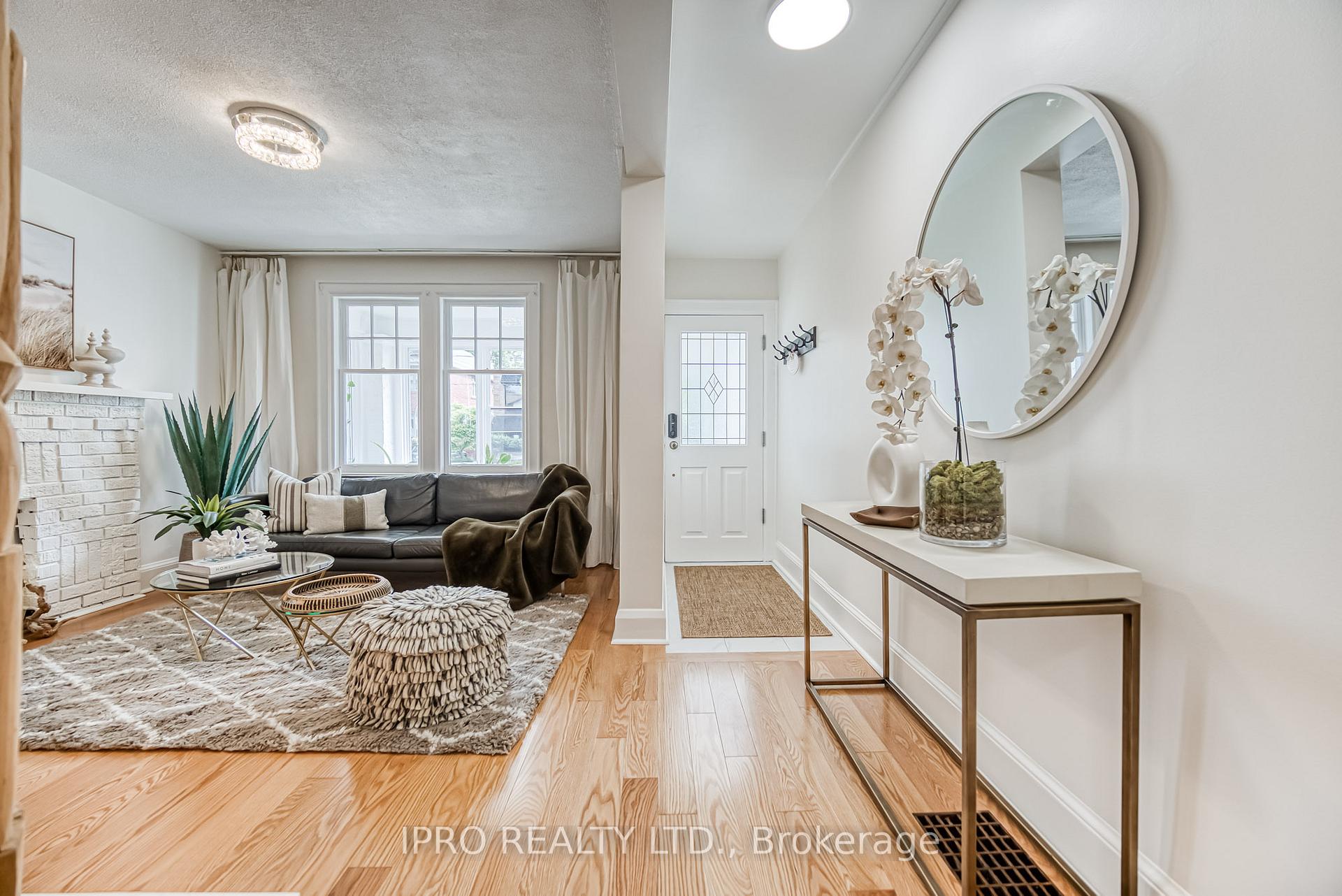 Photo 12 of 962 Logan Avenue, Toronto, Playter Estates-Danforth — HOMEH