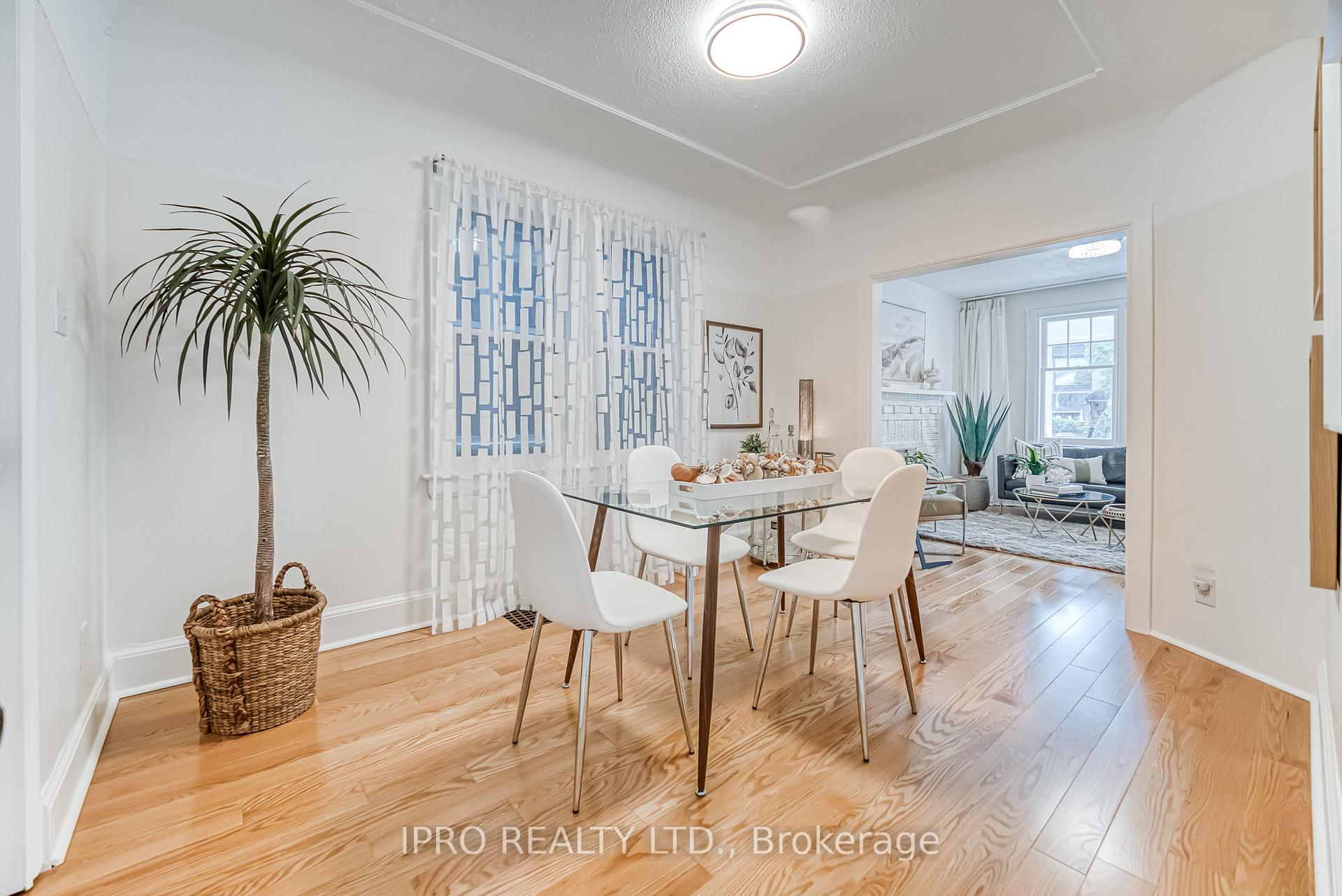 Photo 9 of 962 Logan Avenue, Toronto, Playter Estates-Danforth — HOMEH