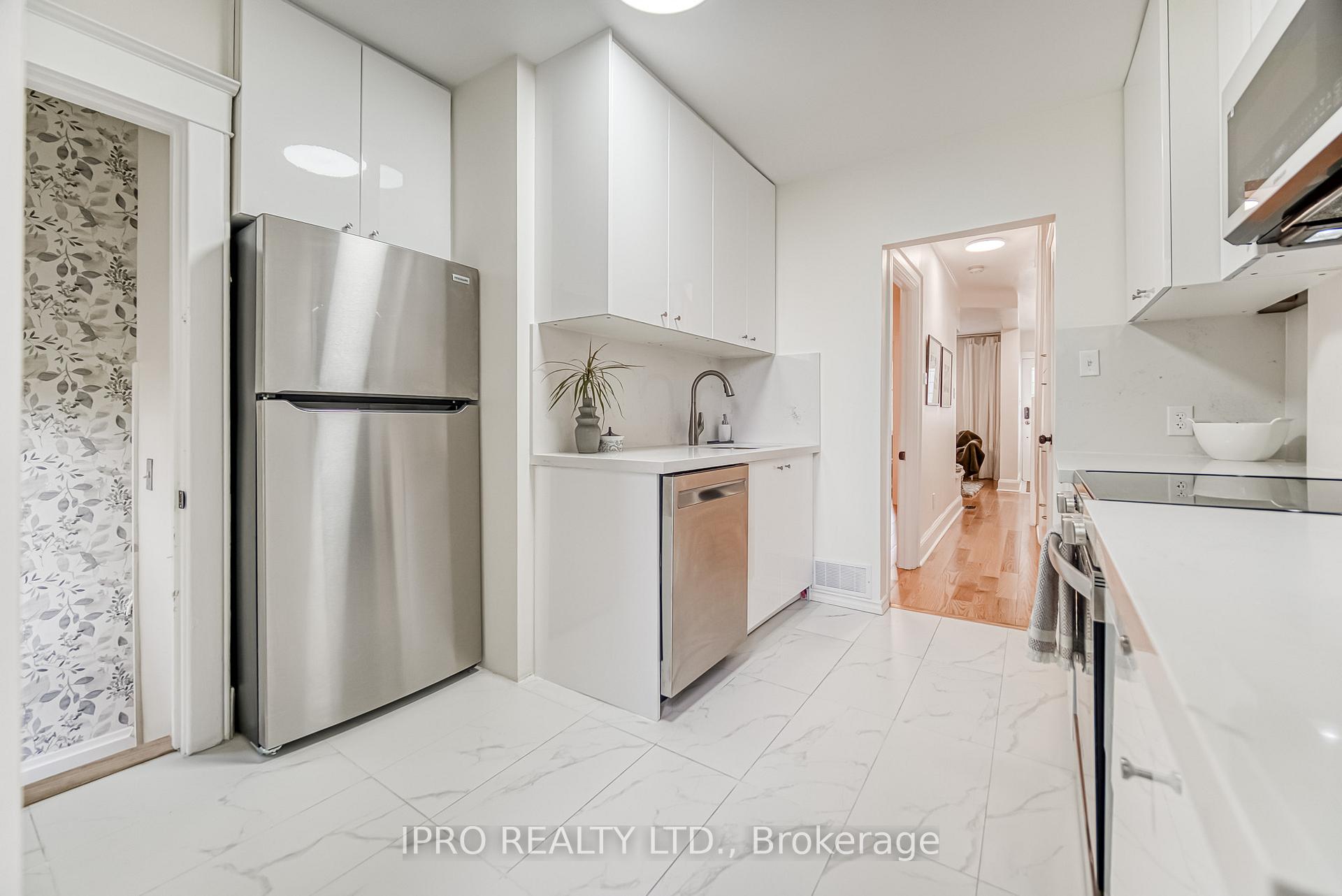Photo 7 of 962 Logan Avenue, Toronto, Playter Estates-Danforth — HOMEH