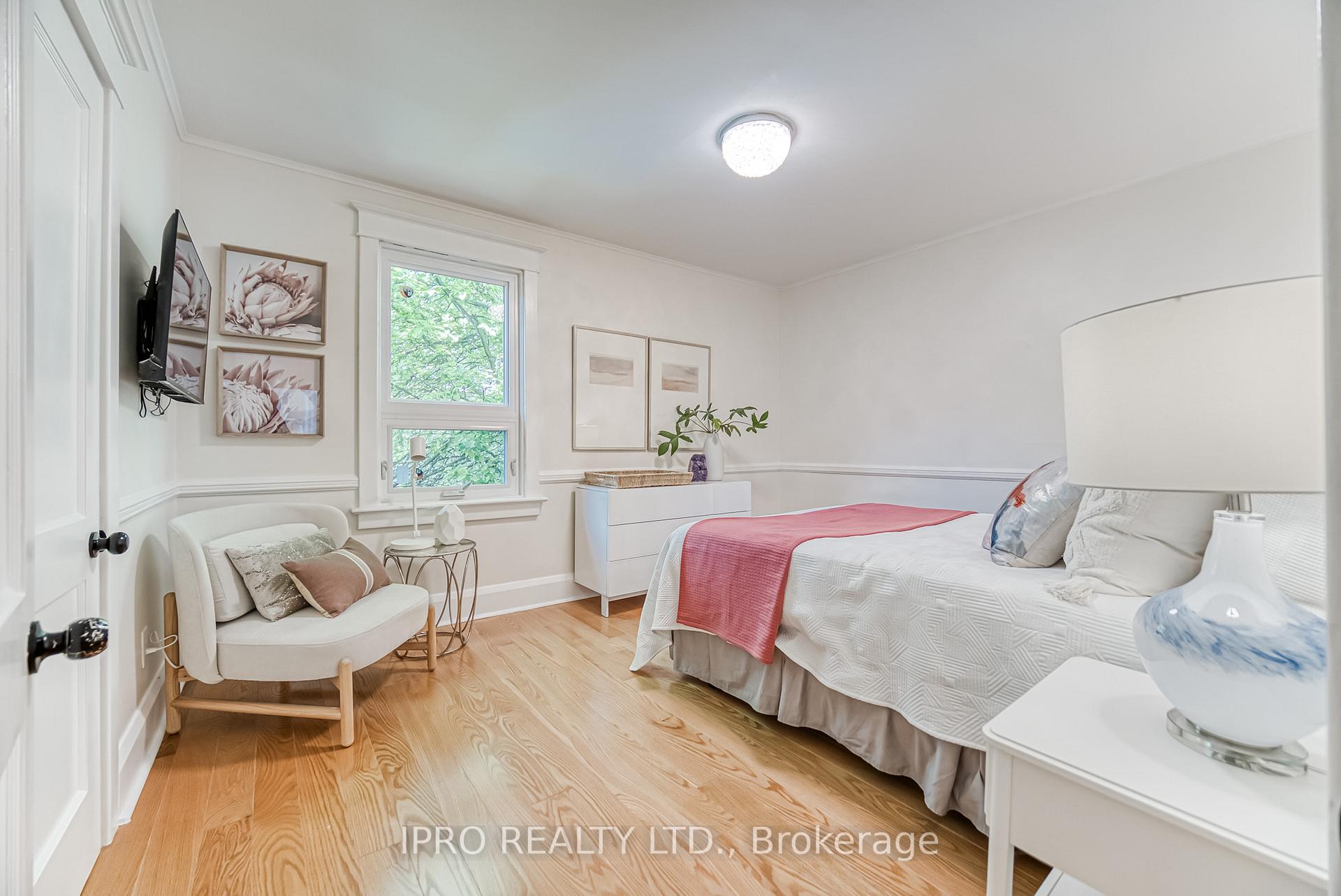 Photo 38 of 962 Logan Avenue, Toronto, Playter Estates-Danforth — HOMEH