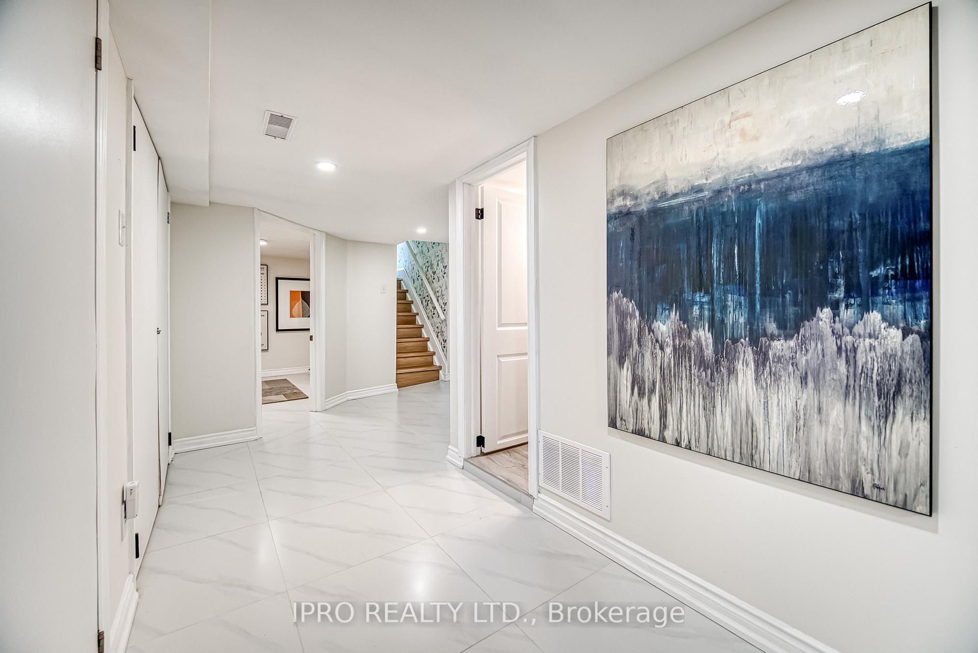 Photo 18 of 962 Logan Avenue, Toronto, Playter Estates-Danforth — HOMEH