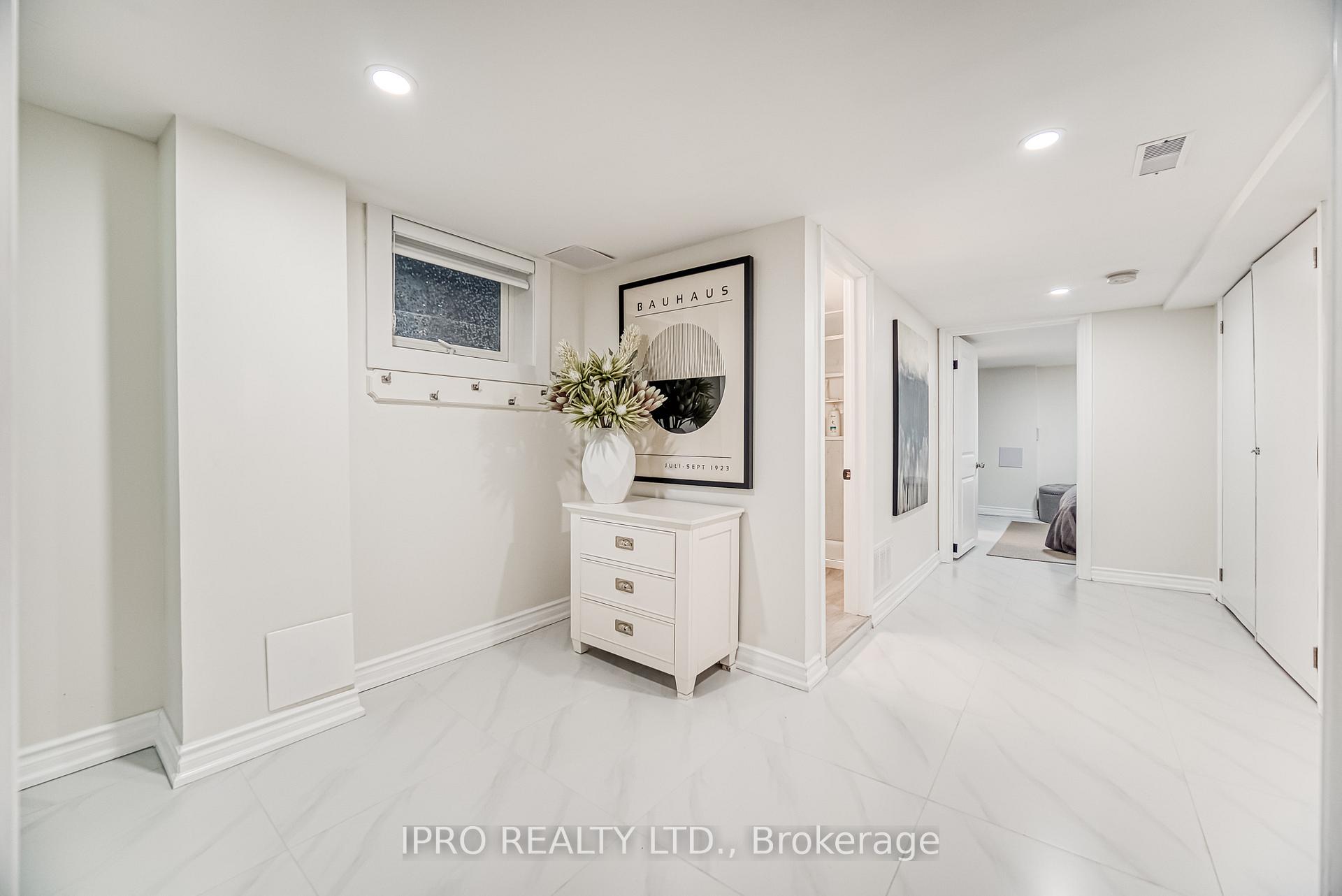 Photo 23 of 962 Logan Avenue, Toronto, Playter Estates-Danforth — HOMEH