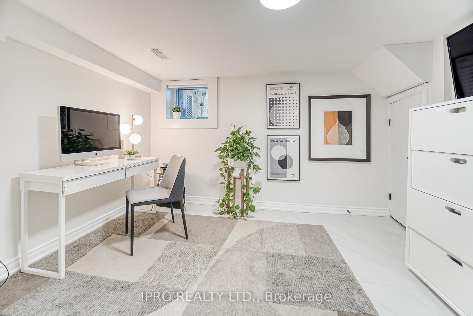 Photo 21 of 962 Logan Avenue, Toronto, Playter Estates-Danforth — HOMEH