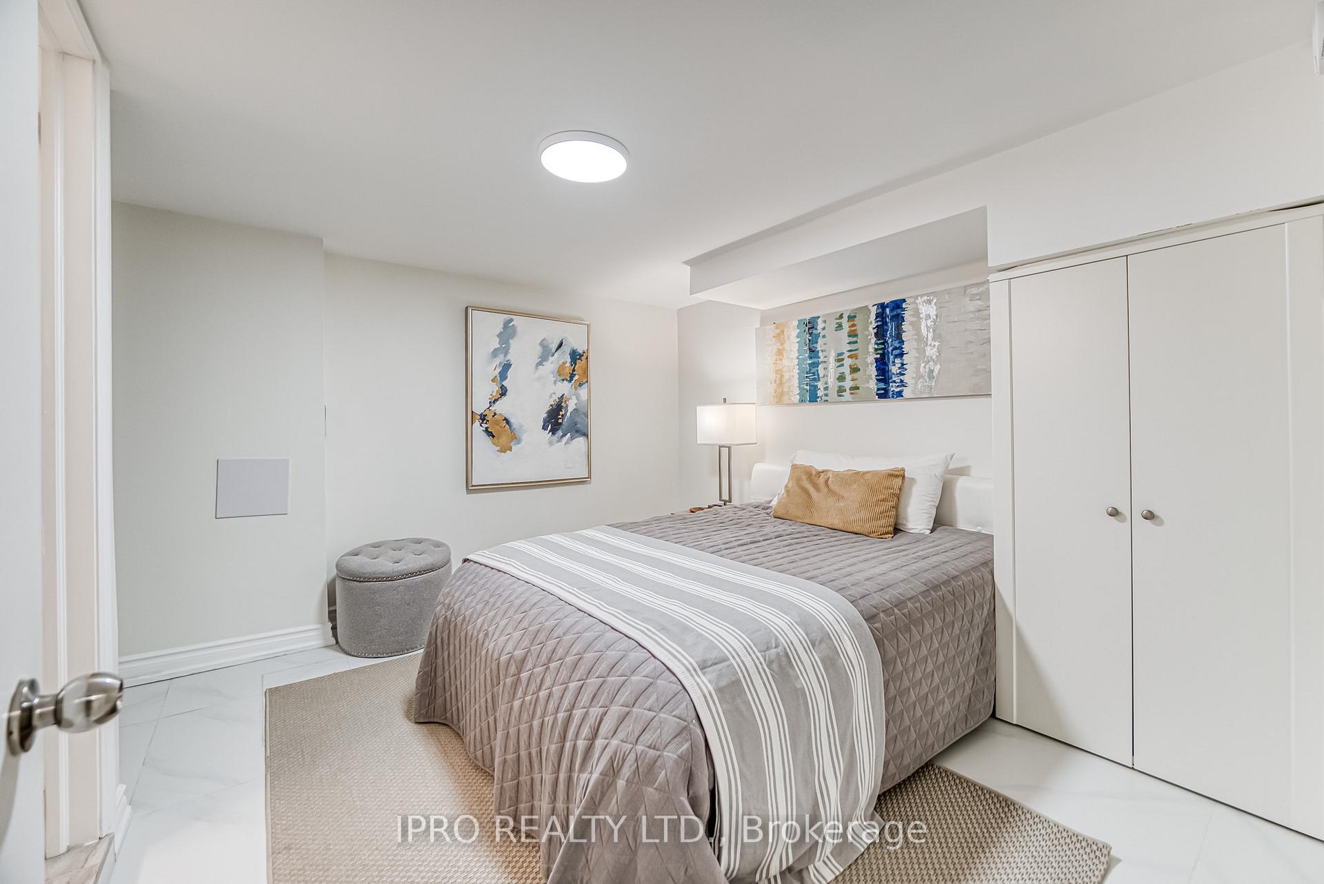 Photo 36 of 962 Logan Avenue, Toronto, Playter Estates-Danforth — HOMEH