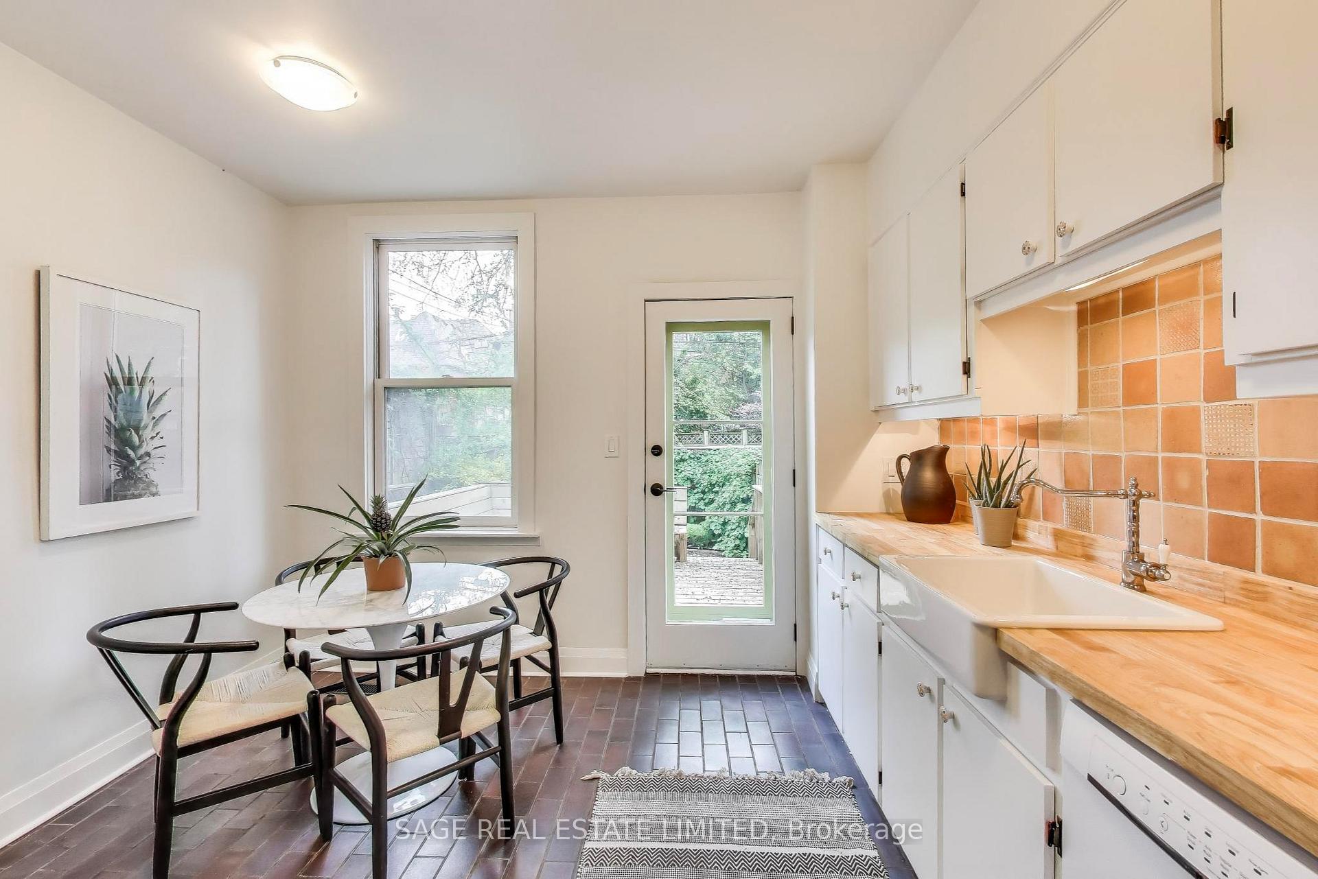 Photo 5 of 19 Salisbury Avenue, Toronto, Cabbagetown-South St. James Town — HOMEH