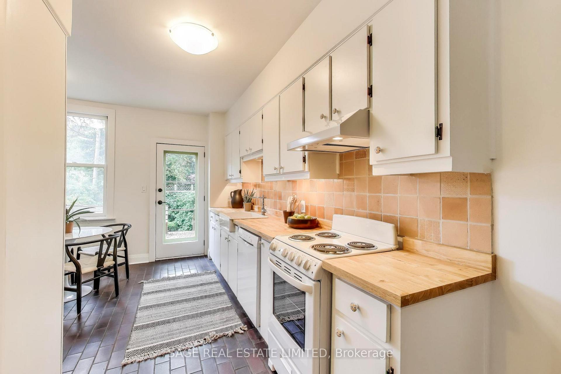 Photo 12 of 19 Salisbury Avenue, Toronto, Cabbagetown-South St. James Town — HOMEH