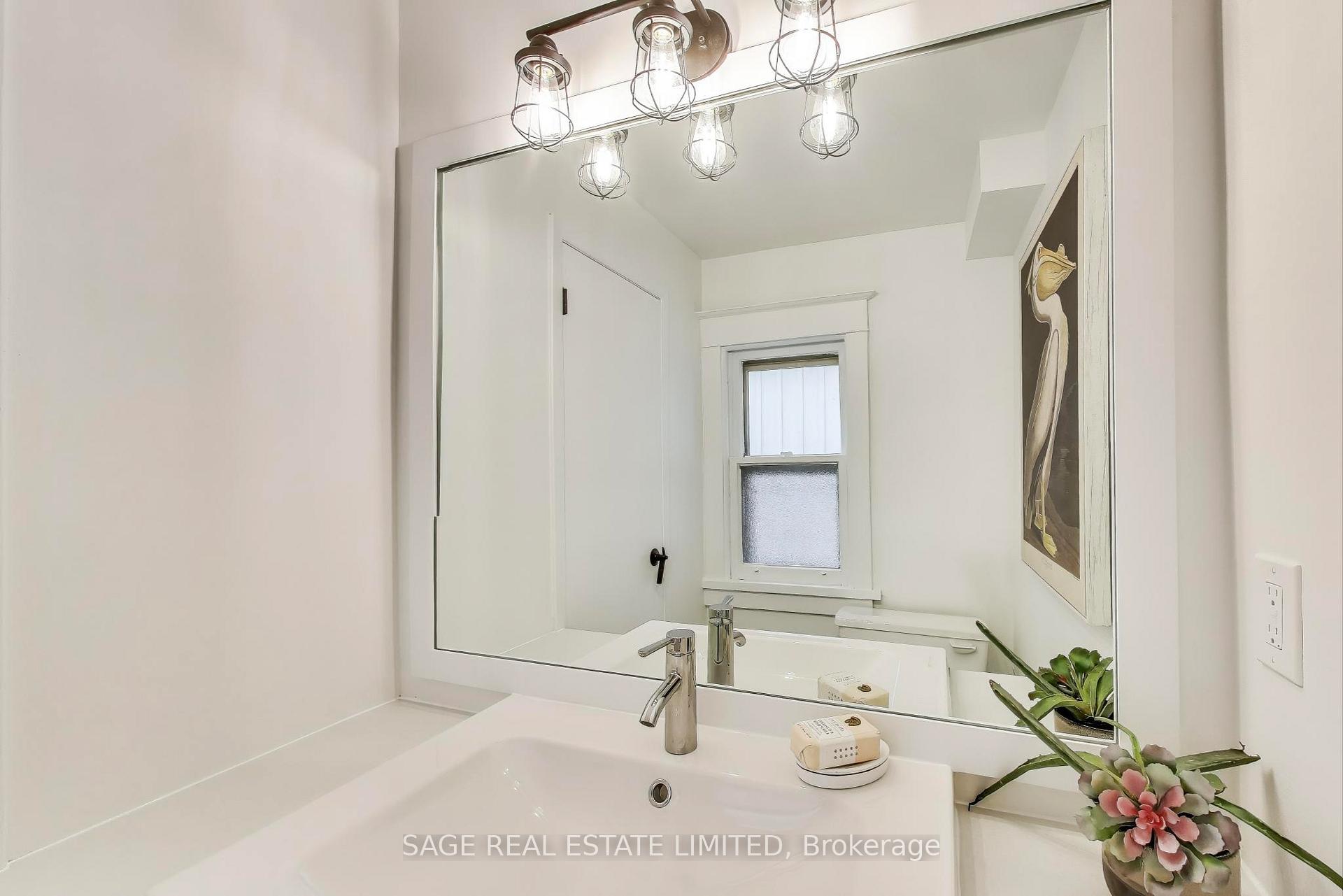 Photo 23 of 19 Salisbury Avenue, Toronto, Cabbagetown-South St. James Town — HOMEH