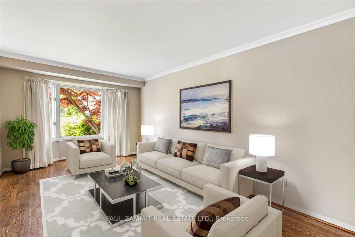 Photo 5 of 27 Prince Edward Boulevard, Markham, Thornlea — HOMEH