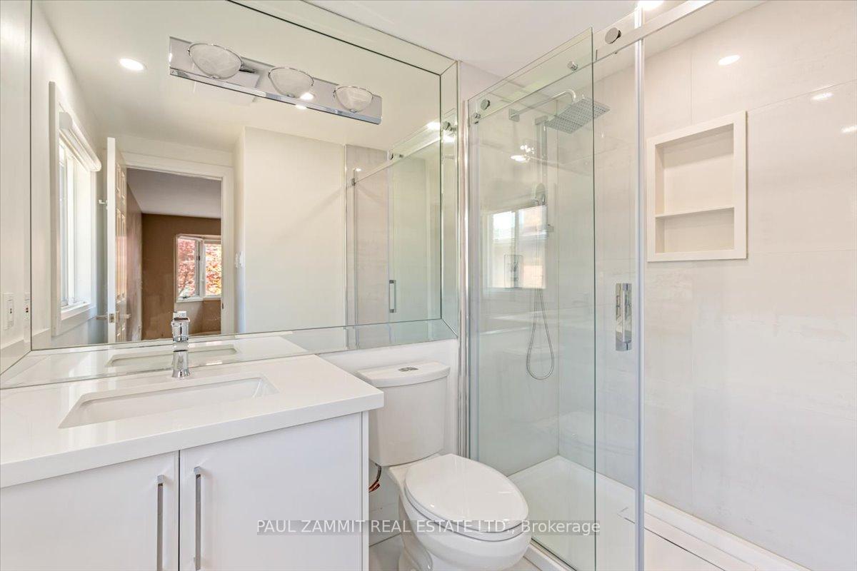 Photo 6 of 27 Prince Edward Boulevard, Markham, Thornlea — HOMEH