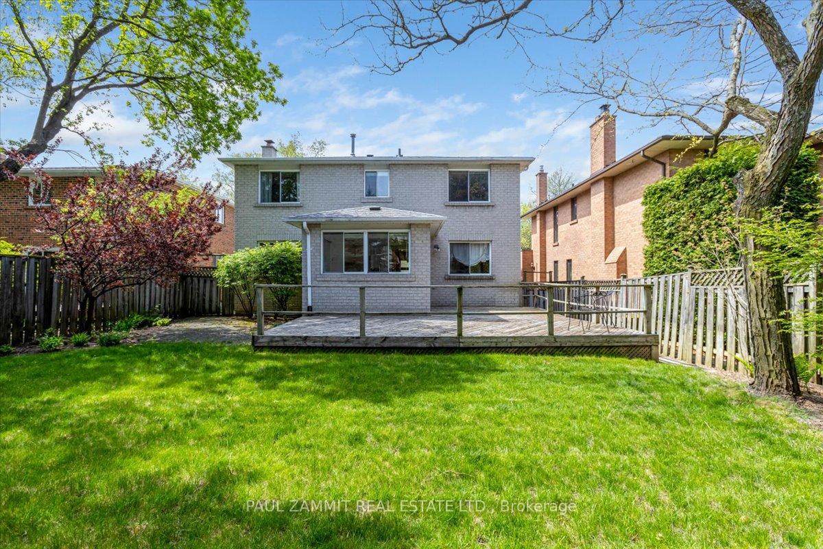 Photo 21 of 27 Prince Edward Boulevard, Markham, Thornlea — HOMEH
