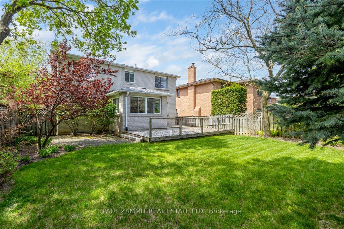 Photo 14 of 27 Prince Edward Boulevard, Markham, Thornlea — HOMEH