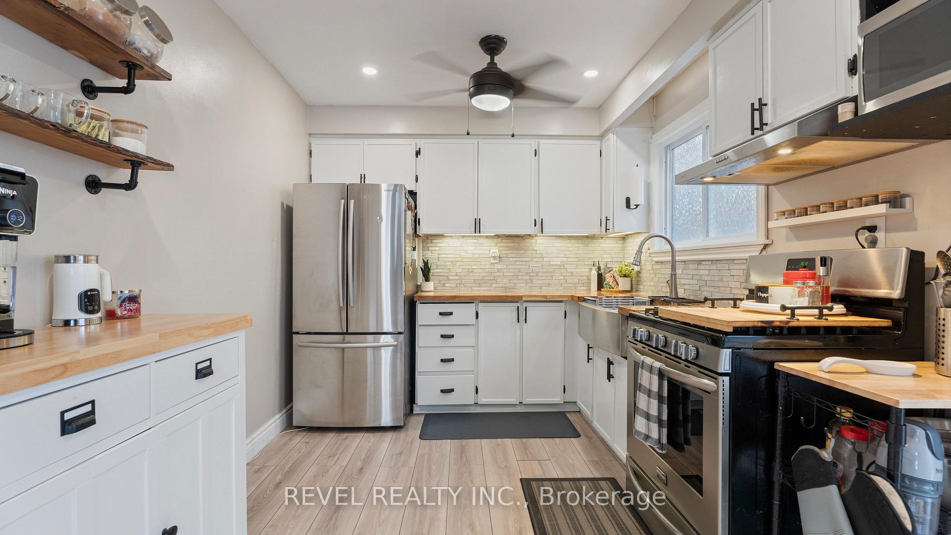 Photo 18 of 20 Columbine Crescent, Brant, Paris — HOMEH