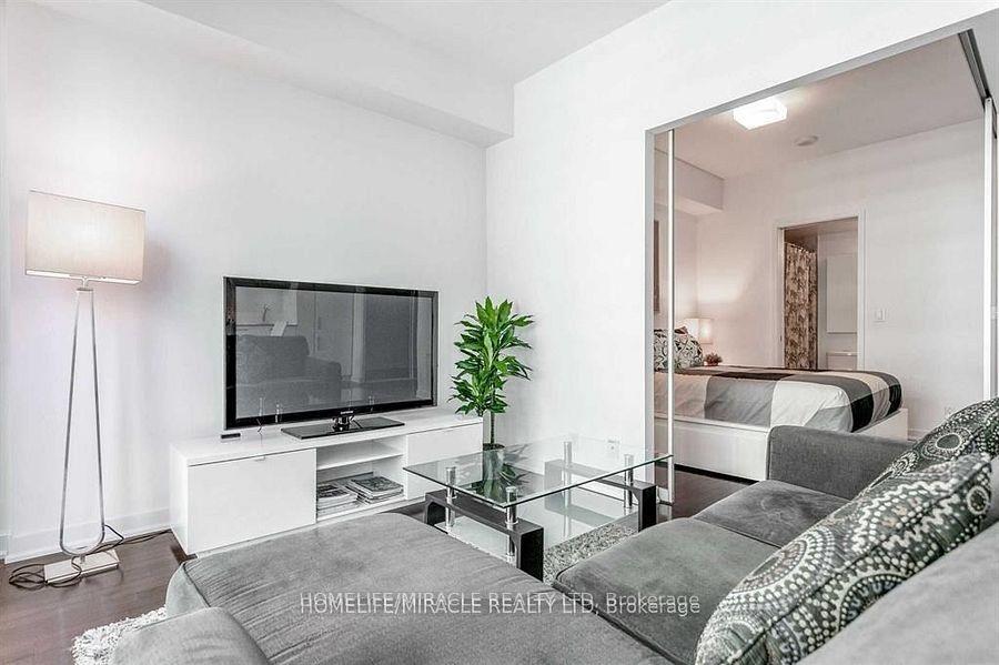 Photo 2 of Unit 2912, 14 York Street, Toronto, Waterfront Communities — HOMEH