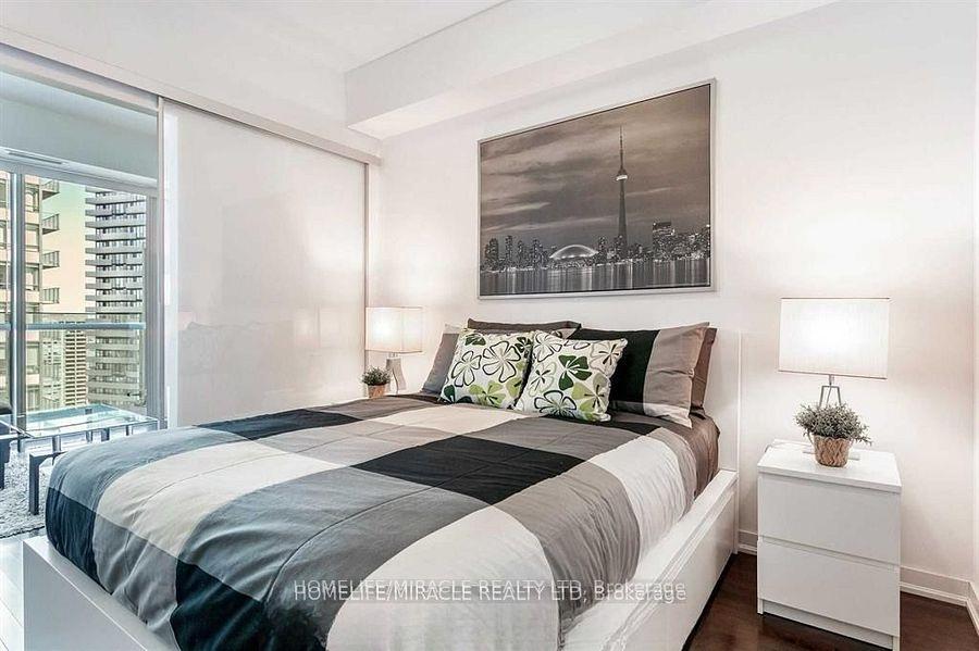 Photo 3 of Unit 2912, 14 York Street, Toronto, Waterfront Communities — HOMEH