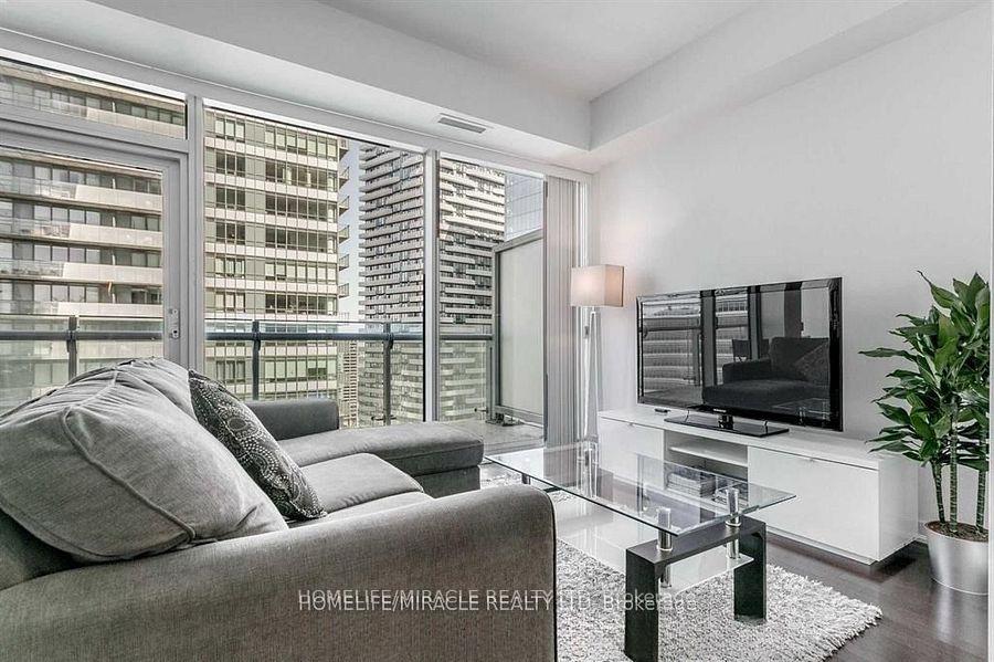 Photo 5 of Unit 2912, 14 York Street, Toronto, Waterfront Communities — HOMEH