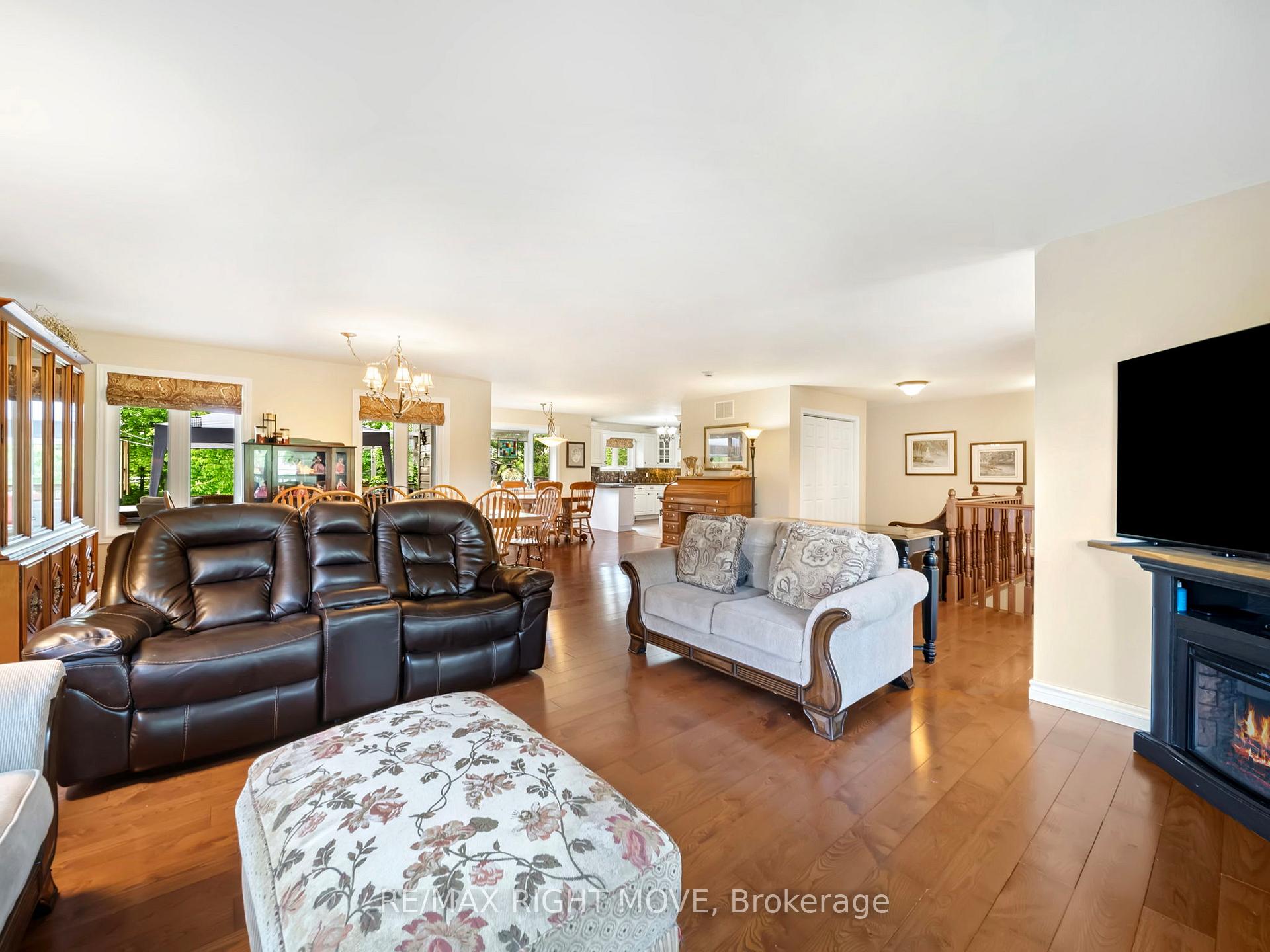 Photo 13 of 4672 Zachary Crescent, Ramara, Atherley — HOMEH