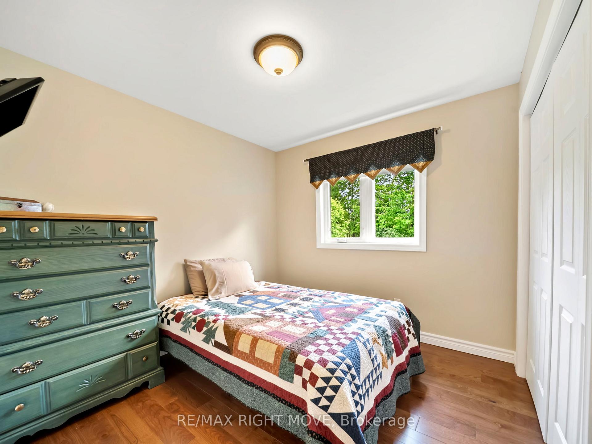 Photo 3 of 4672 Zachary Crescent, Ramara, Atherley — HOMEH