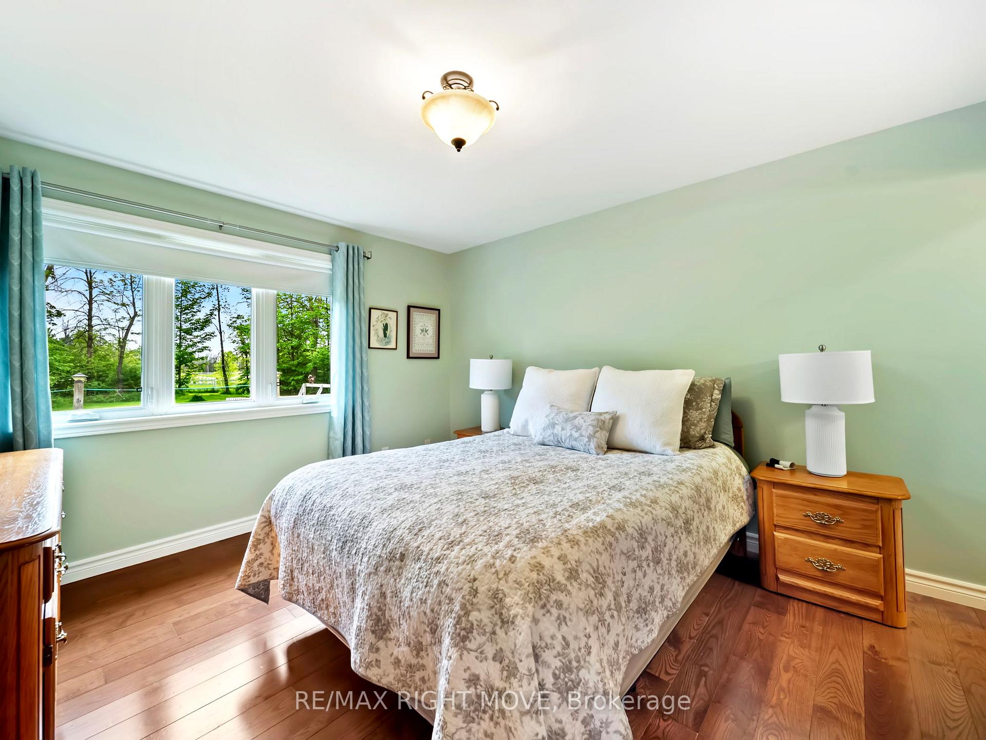 Photo 9 of 4672 Zachary Crescent, Ramara, Atherley — HOMEH