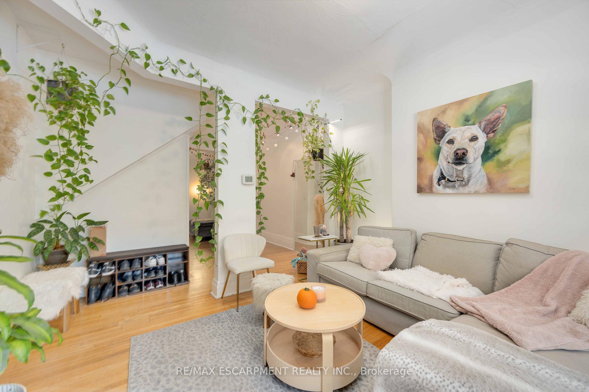 Photo 2 of 689 Dovercourt Road, Toronto, Palmerston-Little Italy — HOMEH