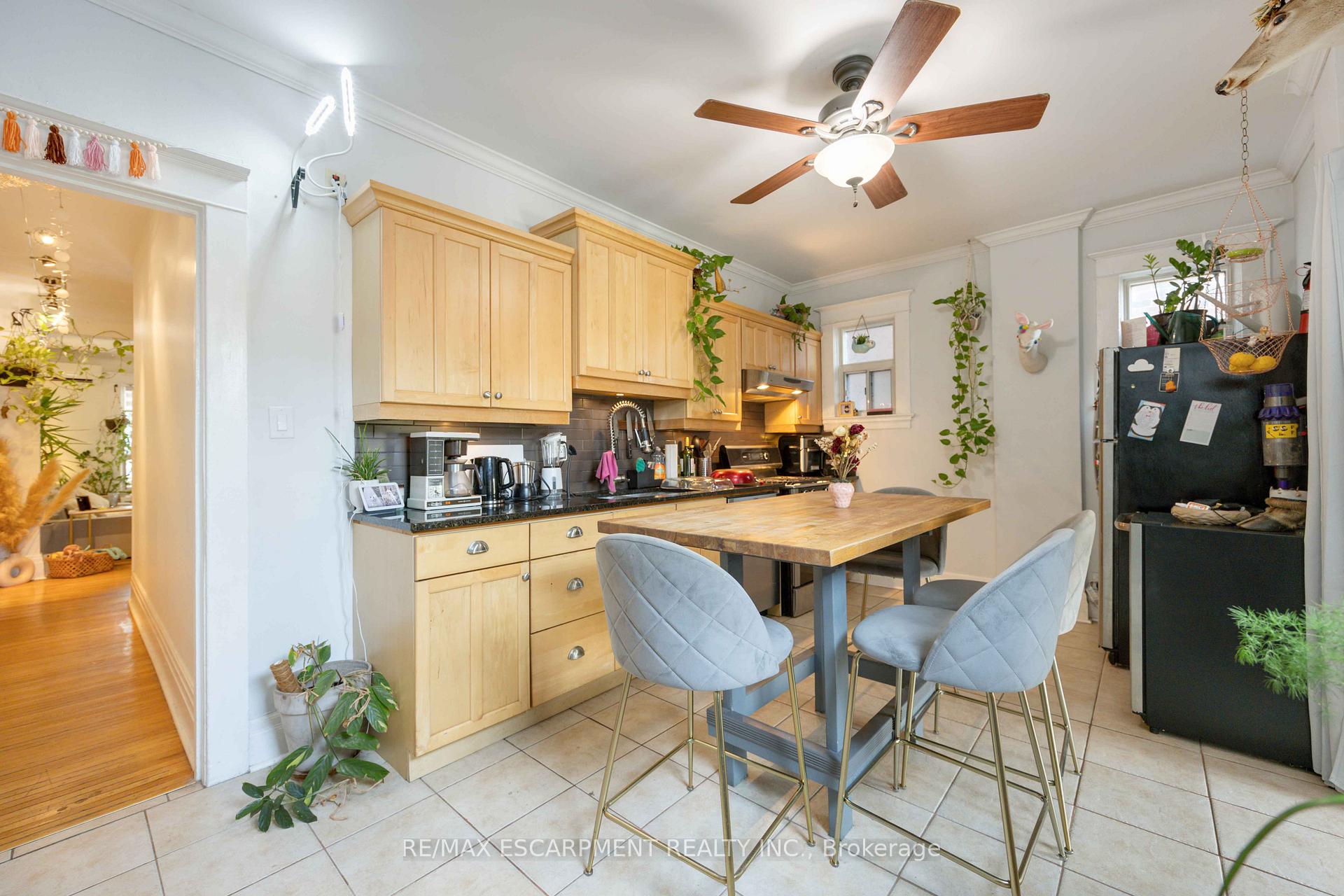 Photo 3 of 689 Dovercourt Road, Toronto, Palmerston-Little Italy — HOMEH
