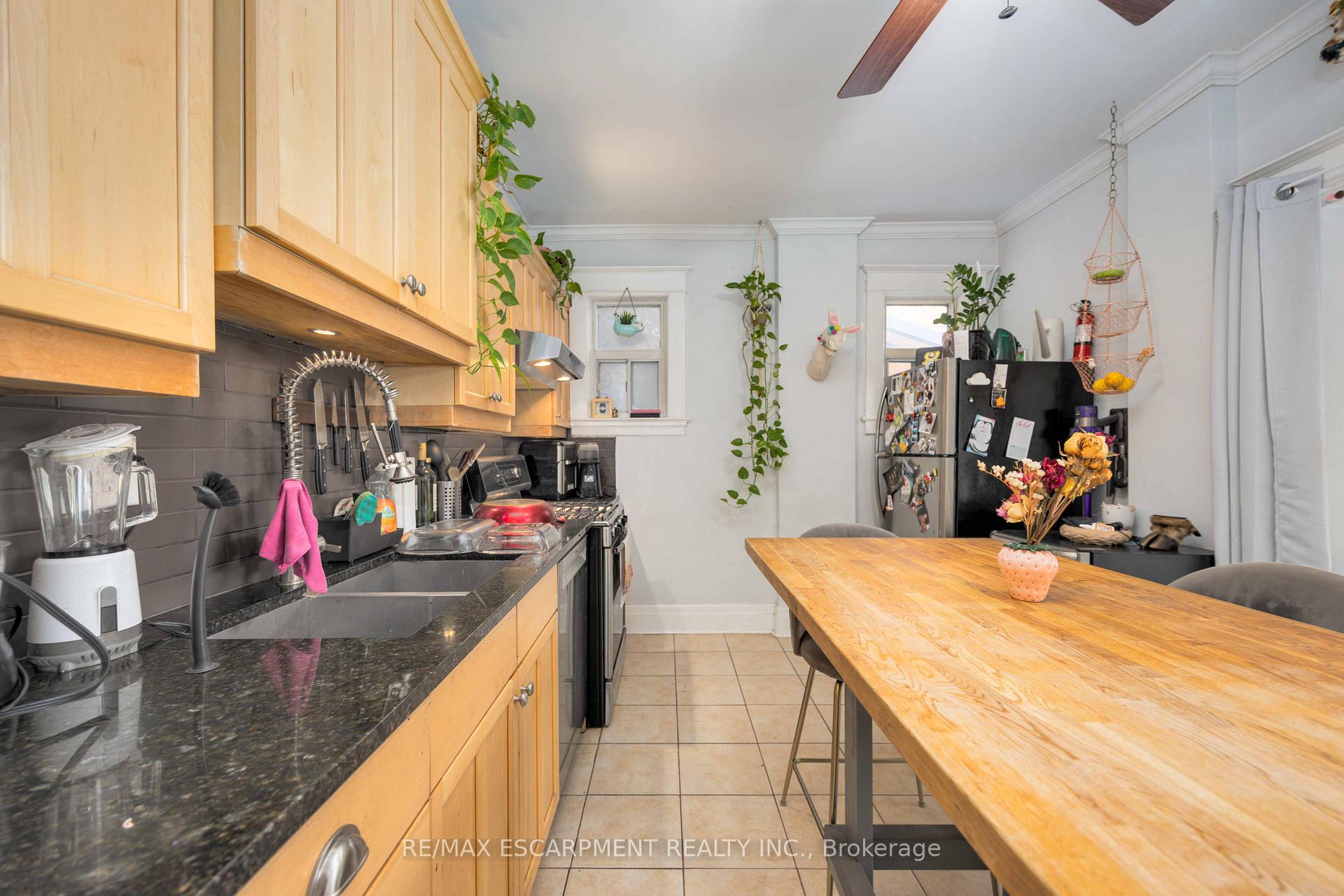 Photo 10 of 689 Dovercourt Road, Toronto, Palmerston-Little Italy — HOMEH