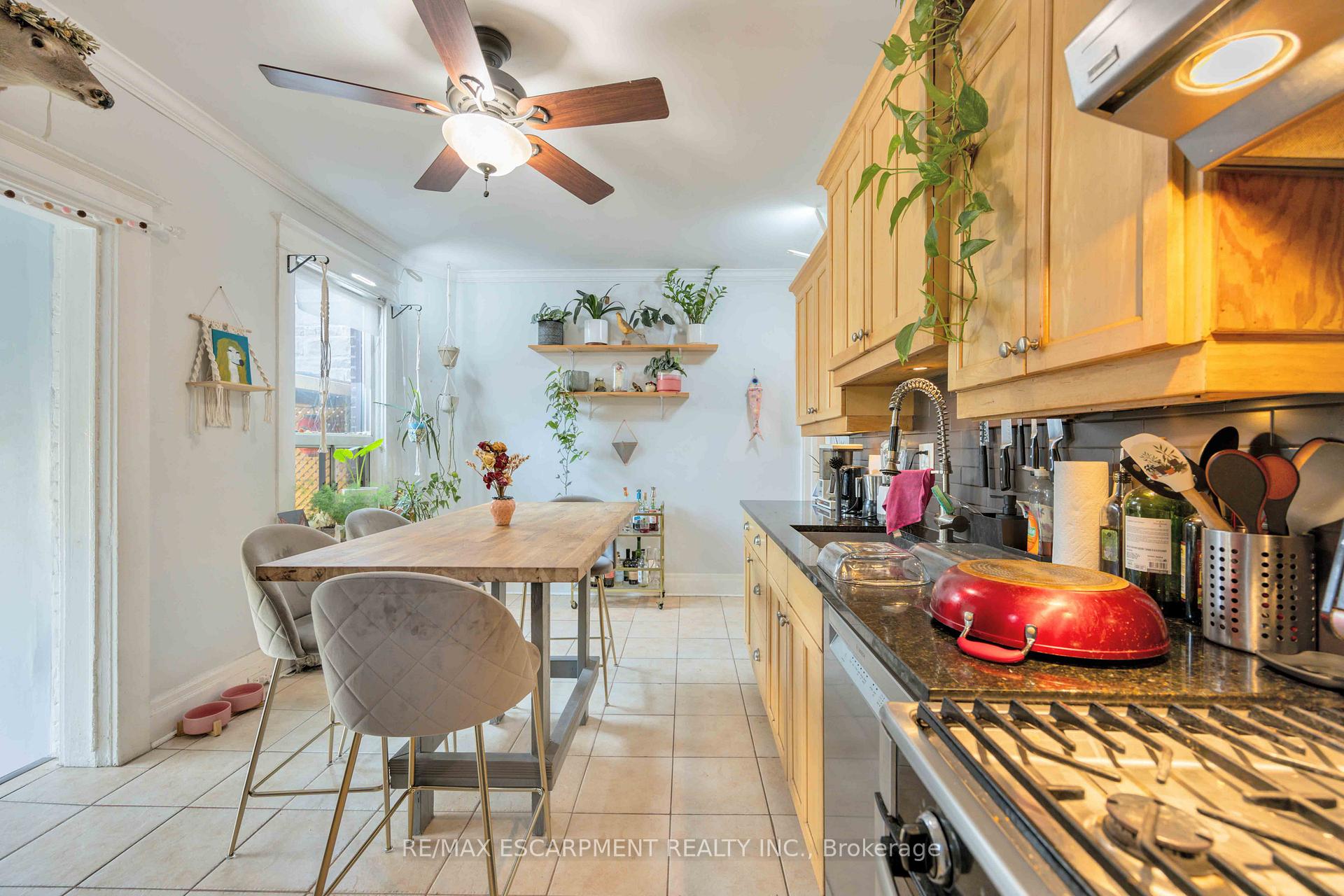 Photo 4 of 689 Dovercourt Road, Toronto, Palmerston-Little Italy — HOMEH