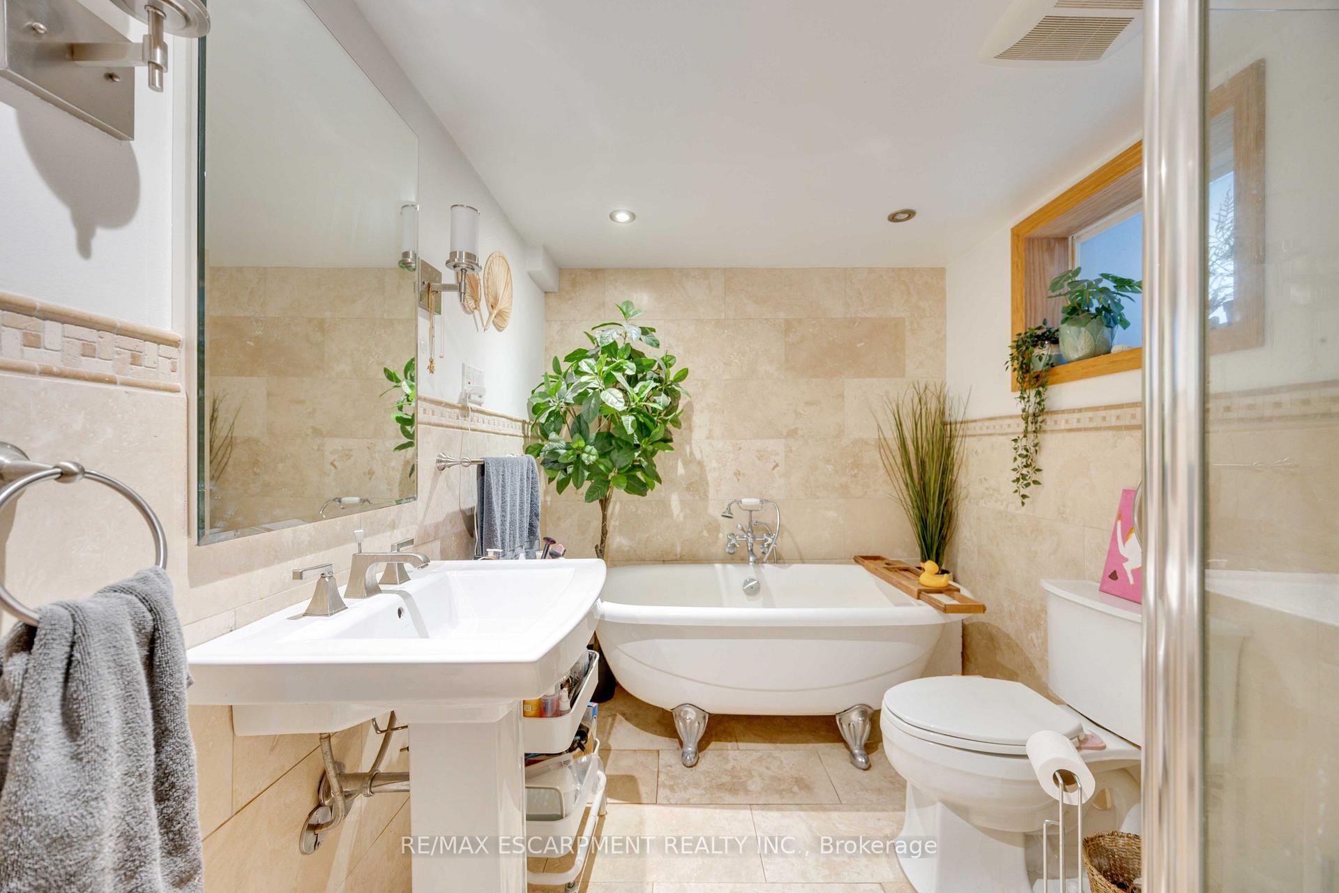 Photo 11 of 689 Dovercourt Road, Toronto, Palmerston-Little Italy — HOMEH