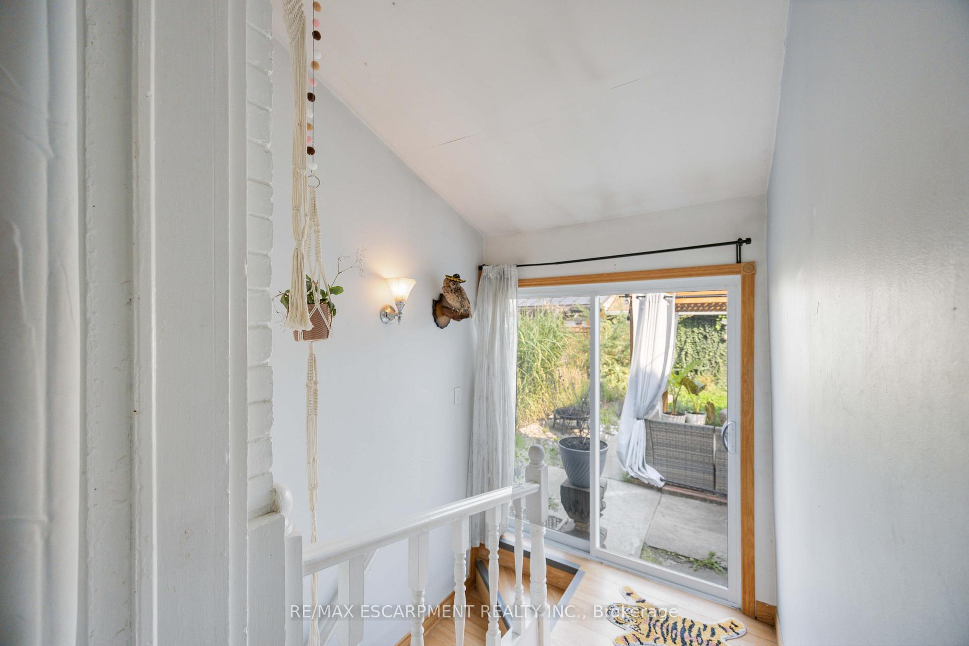 Photo 8 of 689 Dovercourt Road, Toronto, Palmerston-Little Italy — HOMEH