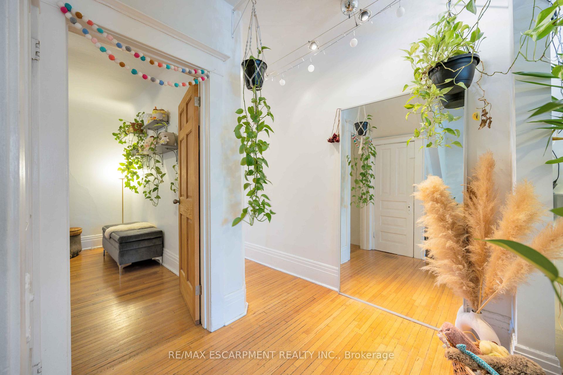 Photo 37 of 689 Dovercourt Road, Toronto, Palmerston-Little Italy — HOMEH
