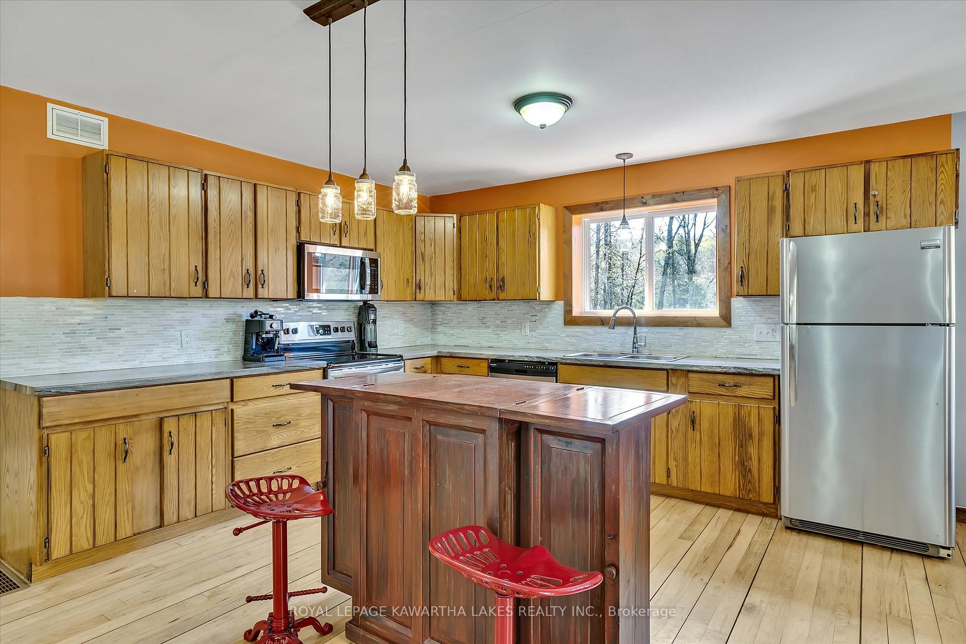 Photo 12 of 166 Jeffrey Lake Road, Faraday — HOMEH