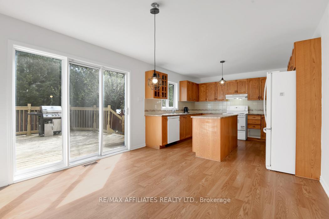 Photo 5 of 2007 Cherington Crescent N, Ottawa, Avalon East — HOMEH