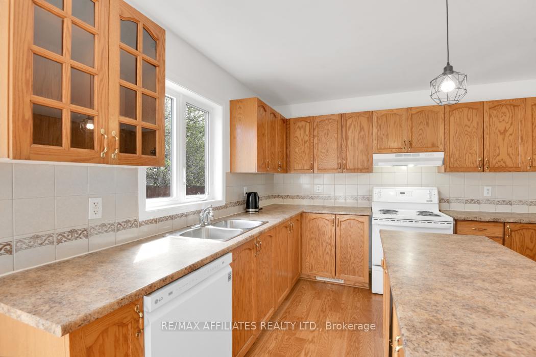 Photo 36 of 2007 Cherington Crescent N, Ottawa, Avalon East — HOMEH
