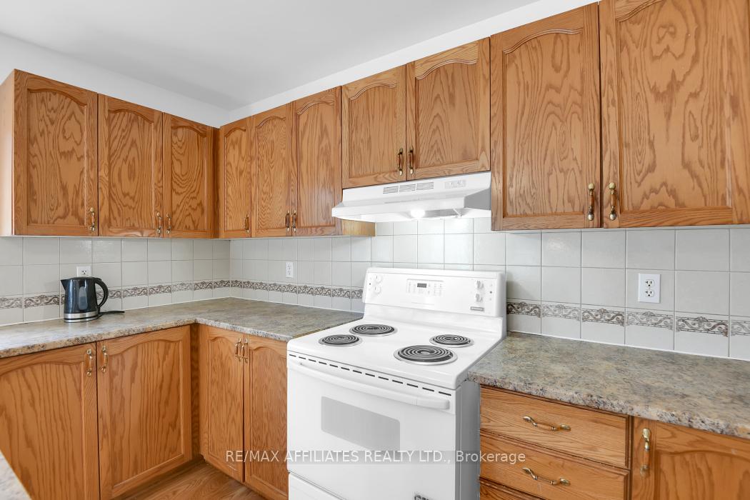 Photo 11 of 2007 Cherington Crescent N, Ottawa, Avalon East — HOMEH