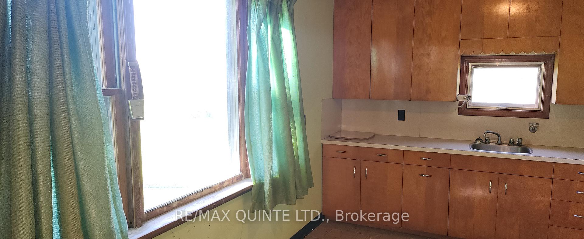 Photo 10 of 266 Bronk Road, Belleville, Thurlow Ward — HOMEH
