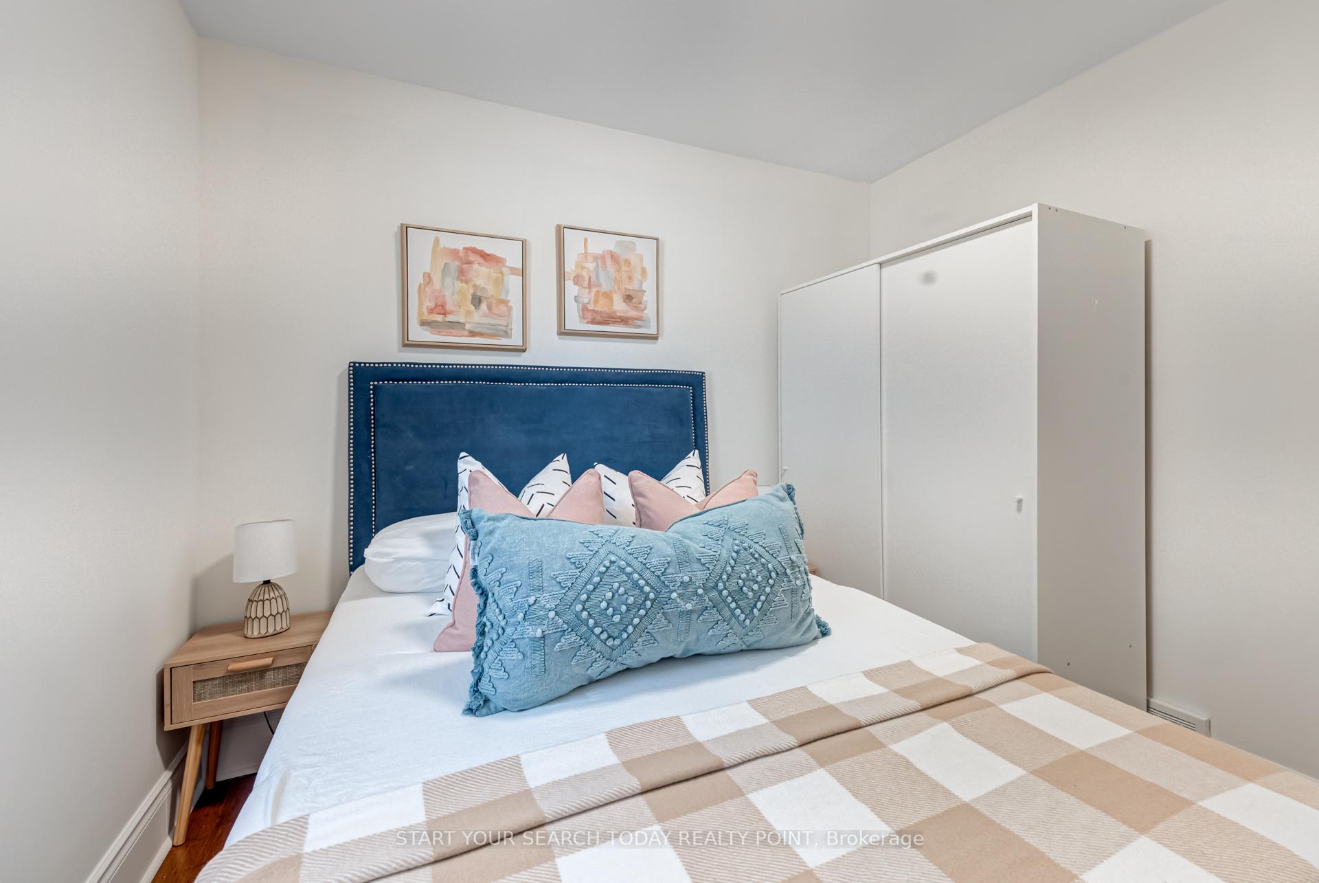 Photo 10 of 25 Epsom Avenue, Toronto, Woodbine-Lumsden — HOMEH