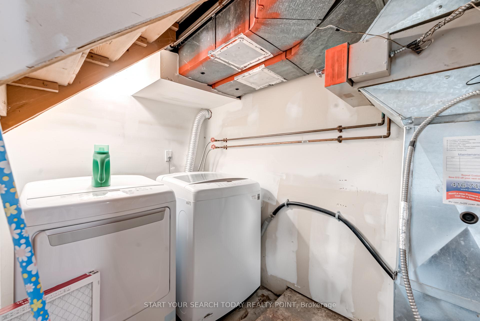Photo 15 of 25 Epsom Avenue, Toronto, Woodbine-Lumsden — HOMEH