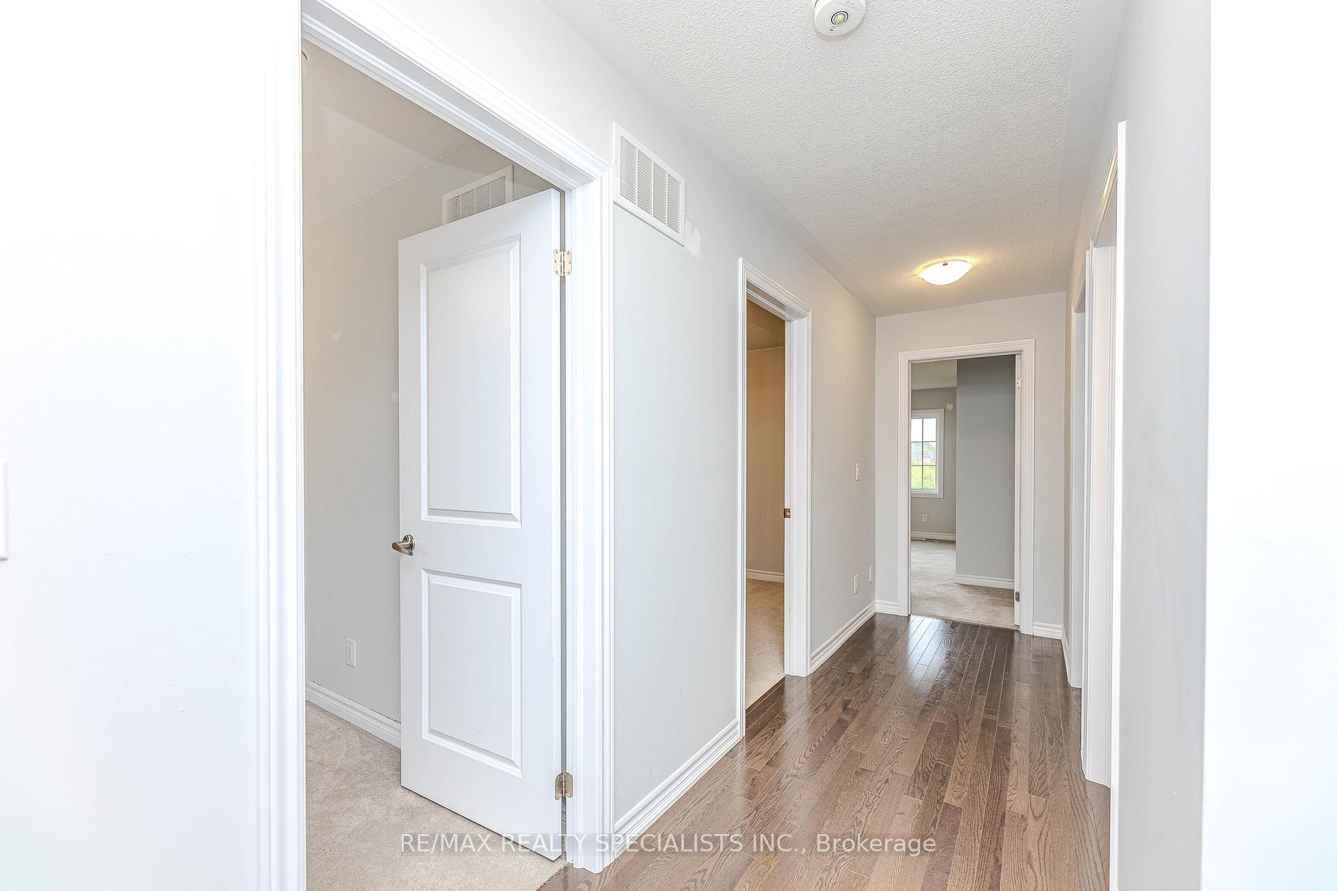 Photo 24 of 23 Bremner Street W, Whitby, Rolling Acres — HOMEH