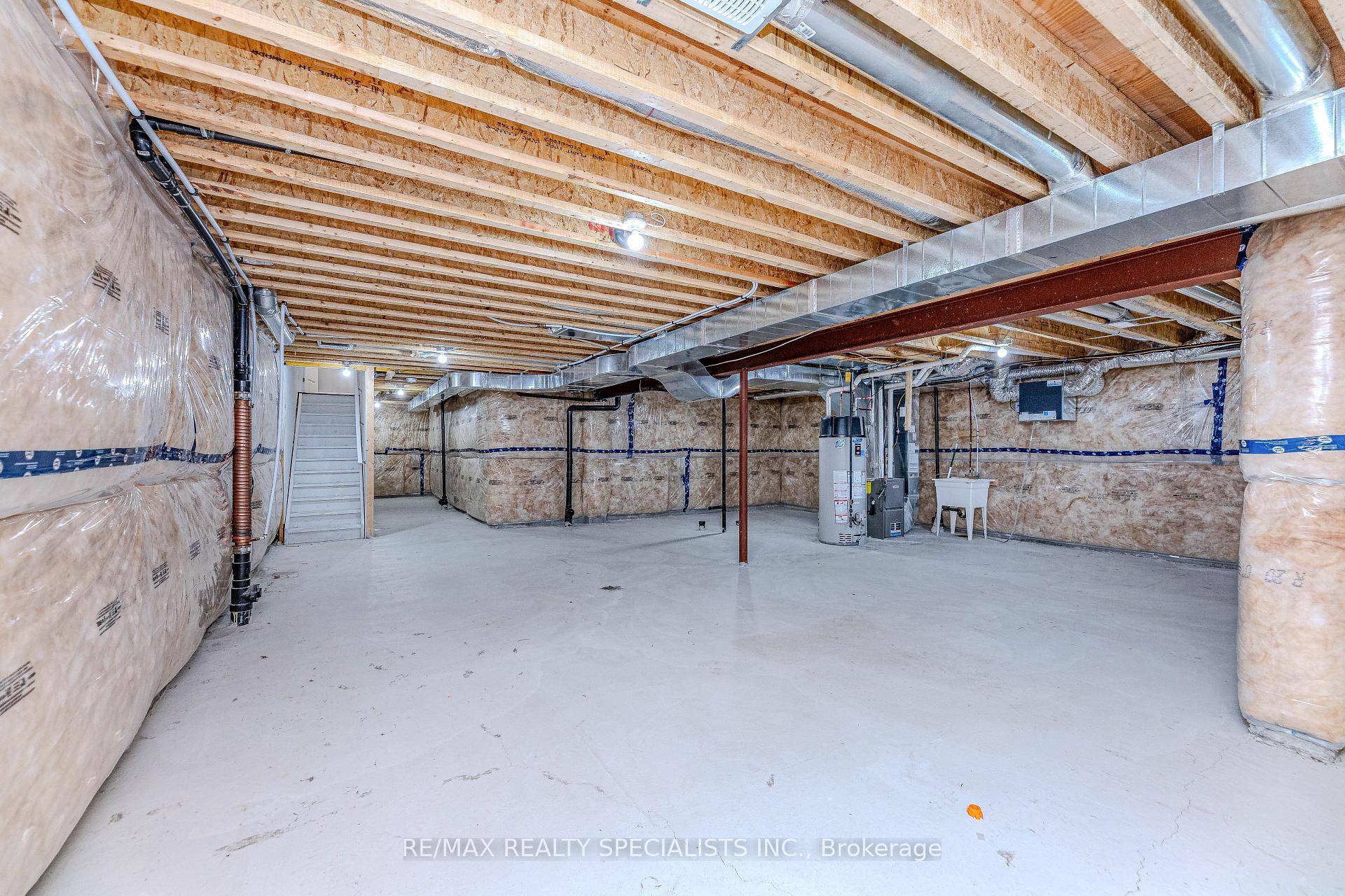 Photo 45 of 23 Bremner Street W, Whitby, Rolling Acres — HOMEH